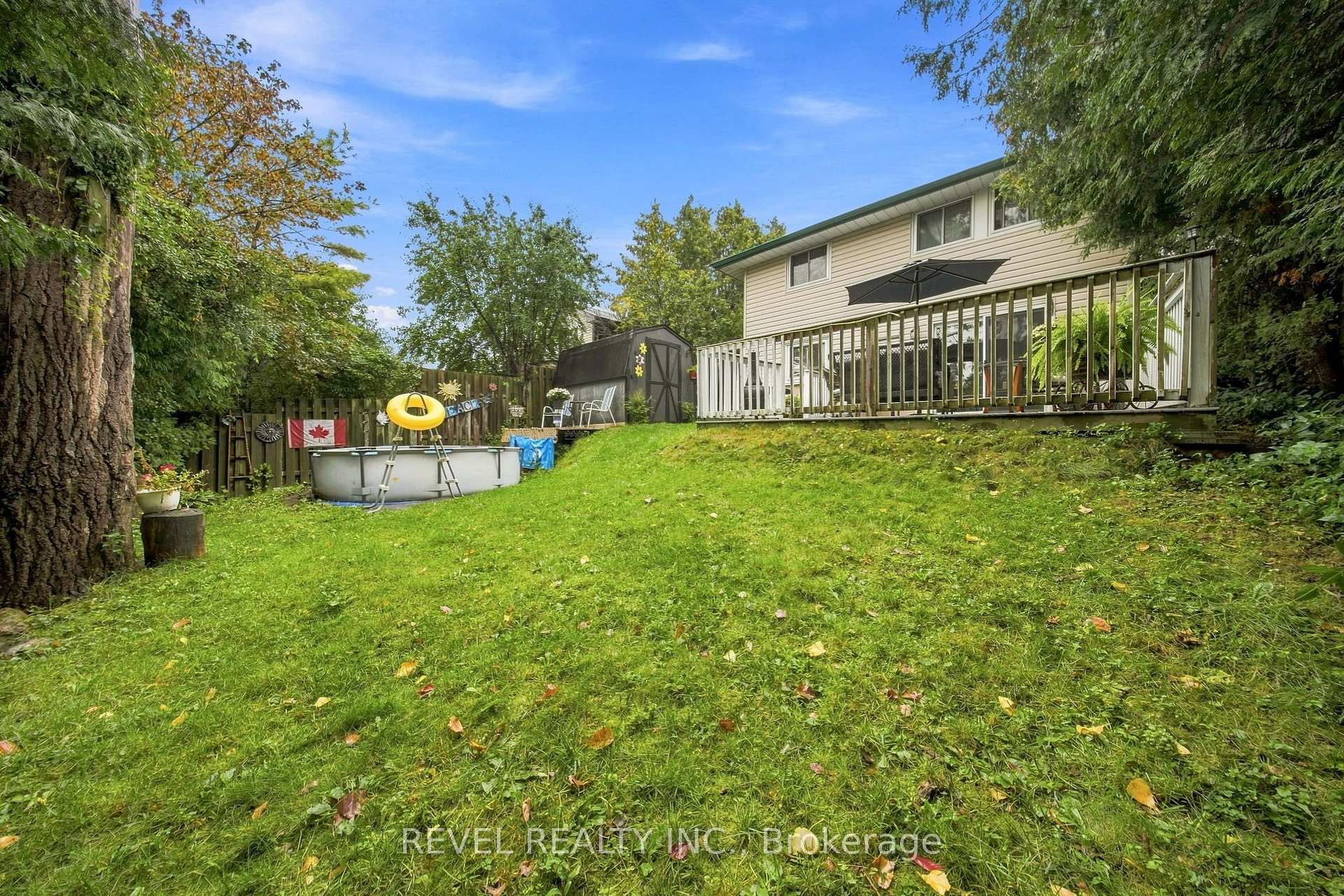 Photo 34 of 562 Capilano Crescent, Oshawa, Donevan — HOMEH