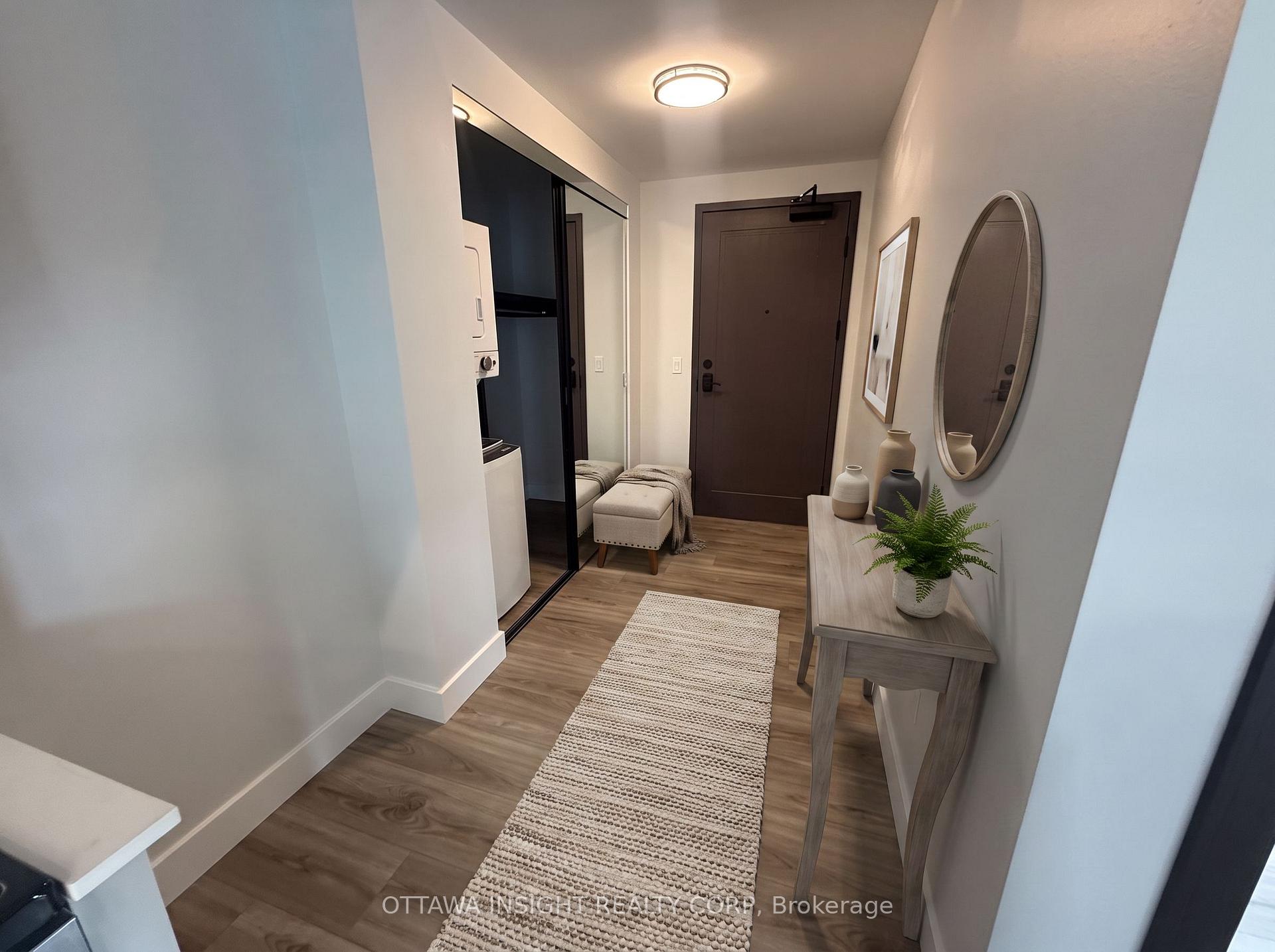 Photo 4 of Unit 1, 266 Carruthers Avenue, Ottawa, Hintonburg — HOMEH