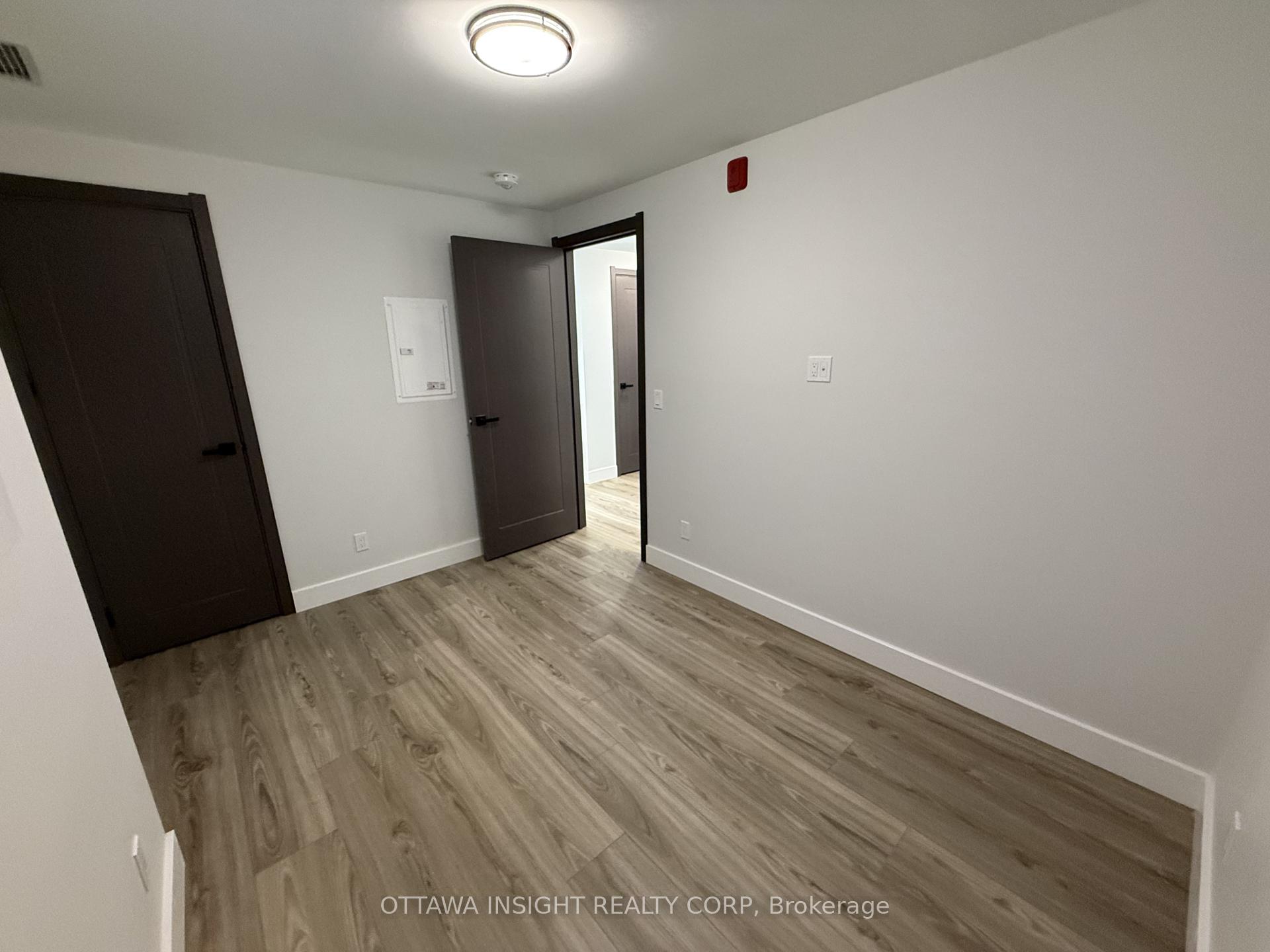 Photo 8 of Unit 4, 266 Carruthers Avenue, Ottawa, Hintonburg — HOMEH