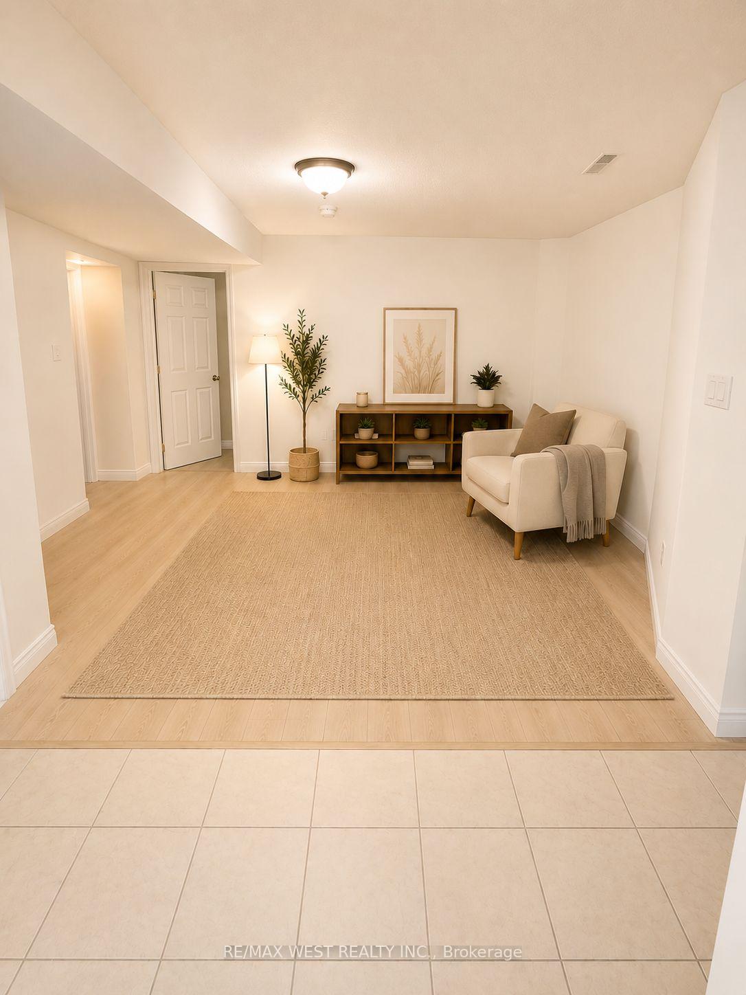Photo 3 of Unit Lower Level B, 7 Waltham Drive, Etobicoke, Thistletown-Beaumonde Heights — HOMEH