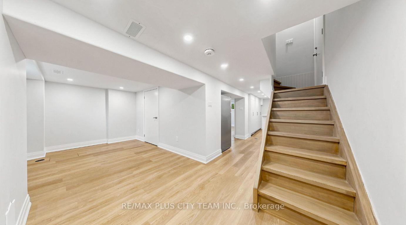 Photo 7 of Unit Bsmt, 9 Lesmount Avenue, Toronto, Danforth Village-East York — HOMEH