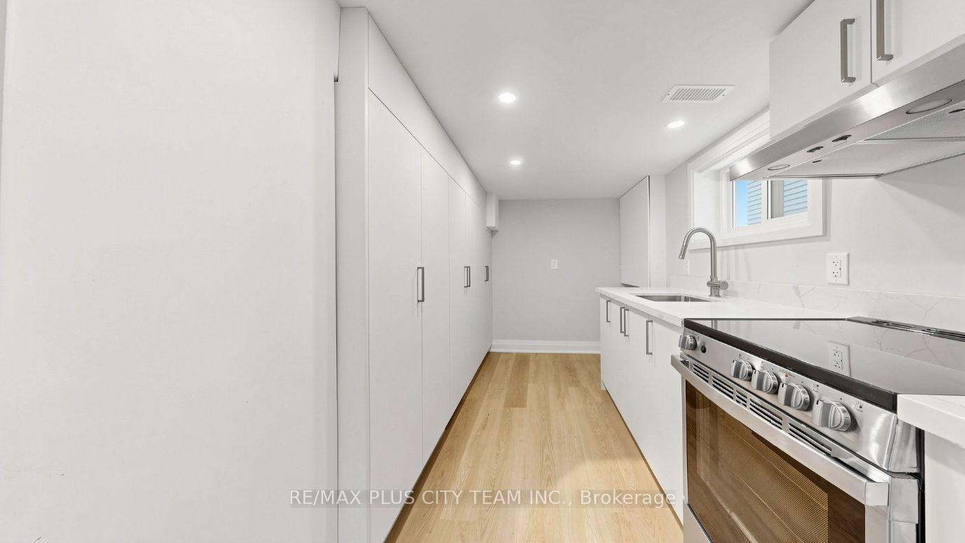 Photo 14 of Unit Bsmt, 9 Lesmount Avenue, Toronto, Danforth Village-East York — HOMEH