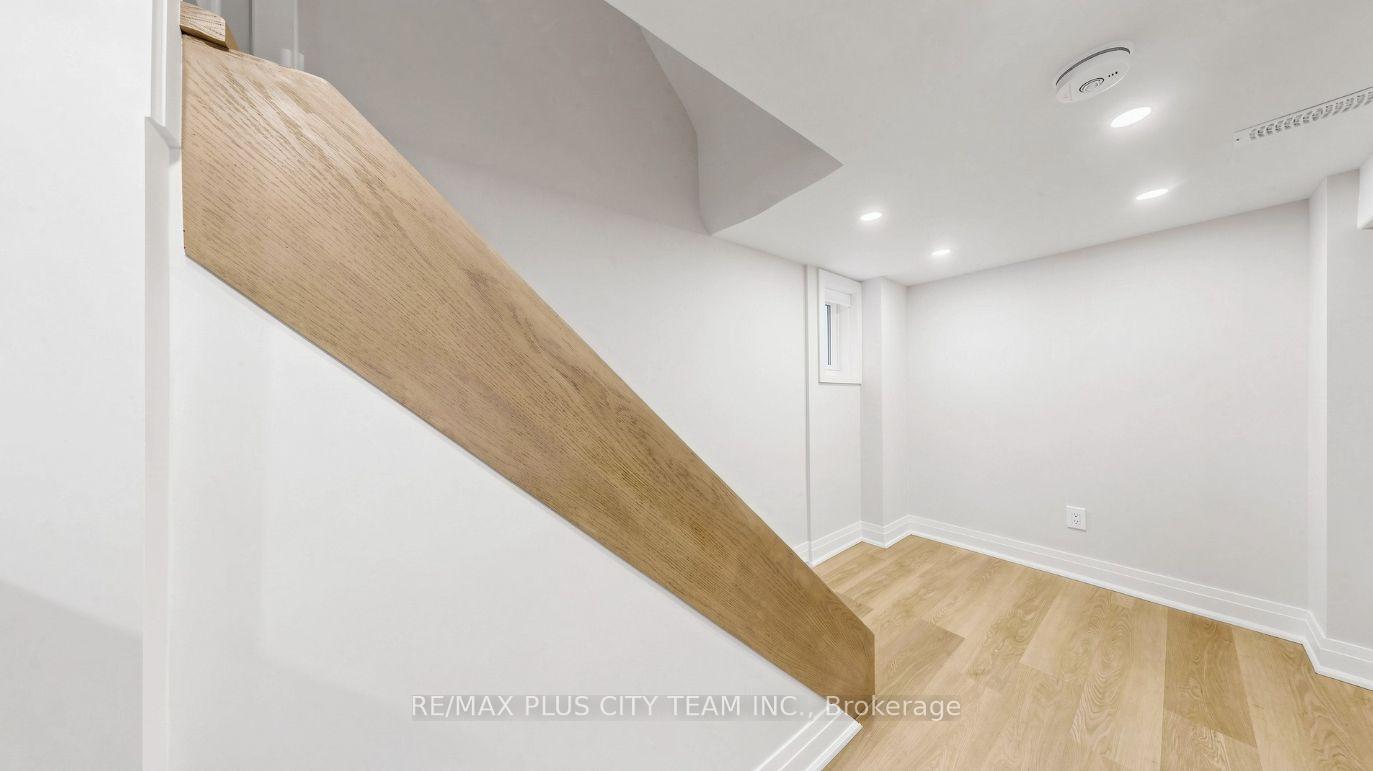 Photo 22 of Unit Bsmt, 9 Lesmount Avenue, Toronto, Danforth Village-East York — HOMEH