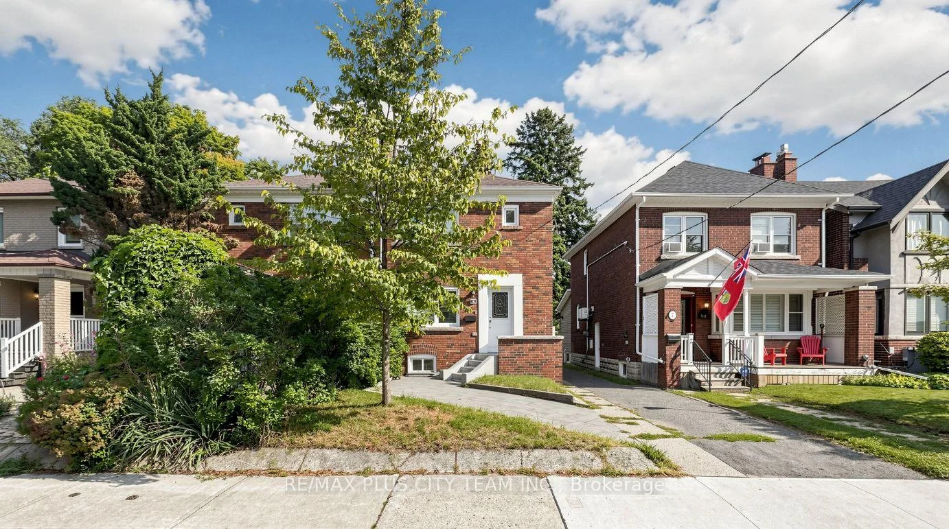 Photo 2 of Unit Bsmt, 9 Lesmount Avenue, Toronto, Danforth Village-East York — HOMEH