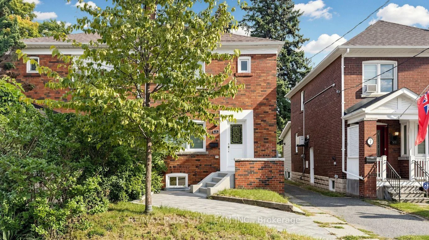 Photo 5 of Unit Bsmt, 9 Lesmount Avenue, Toronto, Danforth Village-East York — HOMEH