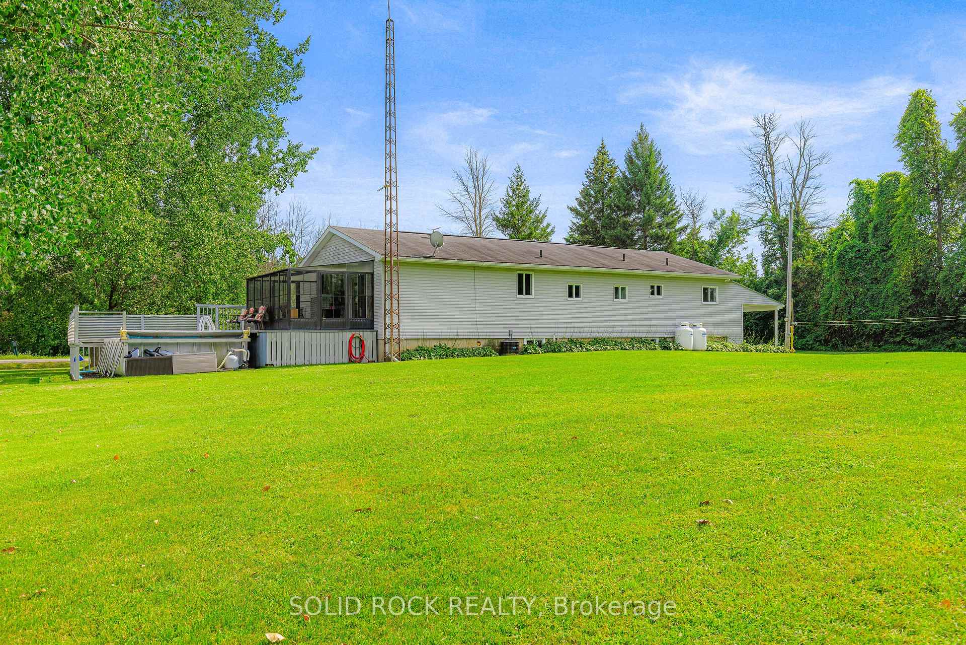 Photo 3 of 110 Brouseville Road, Edwardsburgh/Cardinal, Edwardsburgh/Cardinal Twp — HOMEH