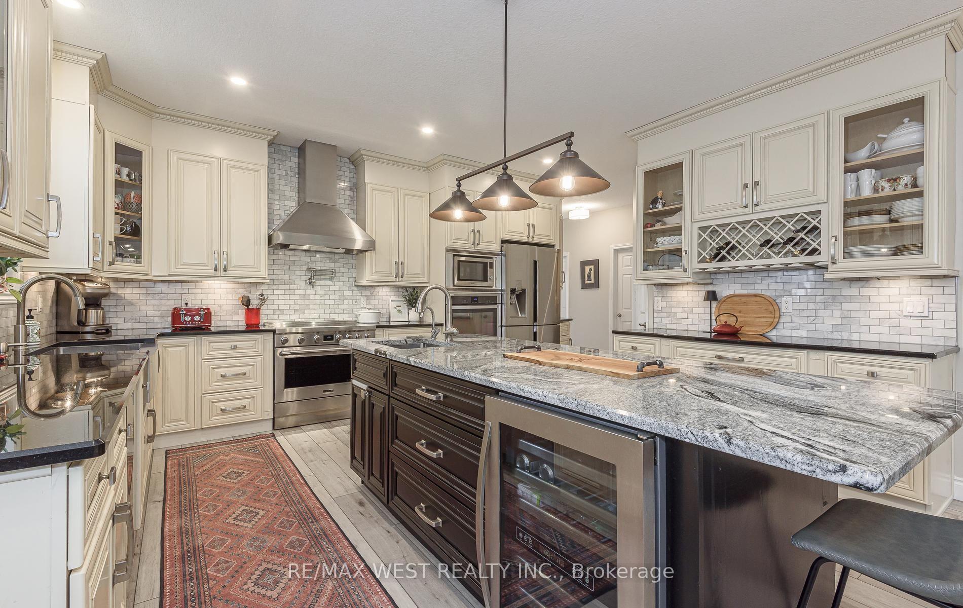 Photo 13 of 128 Sammon Drive, Guelph/Eramosa, Rockwood — HOMEH