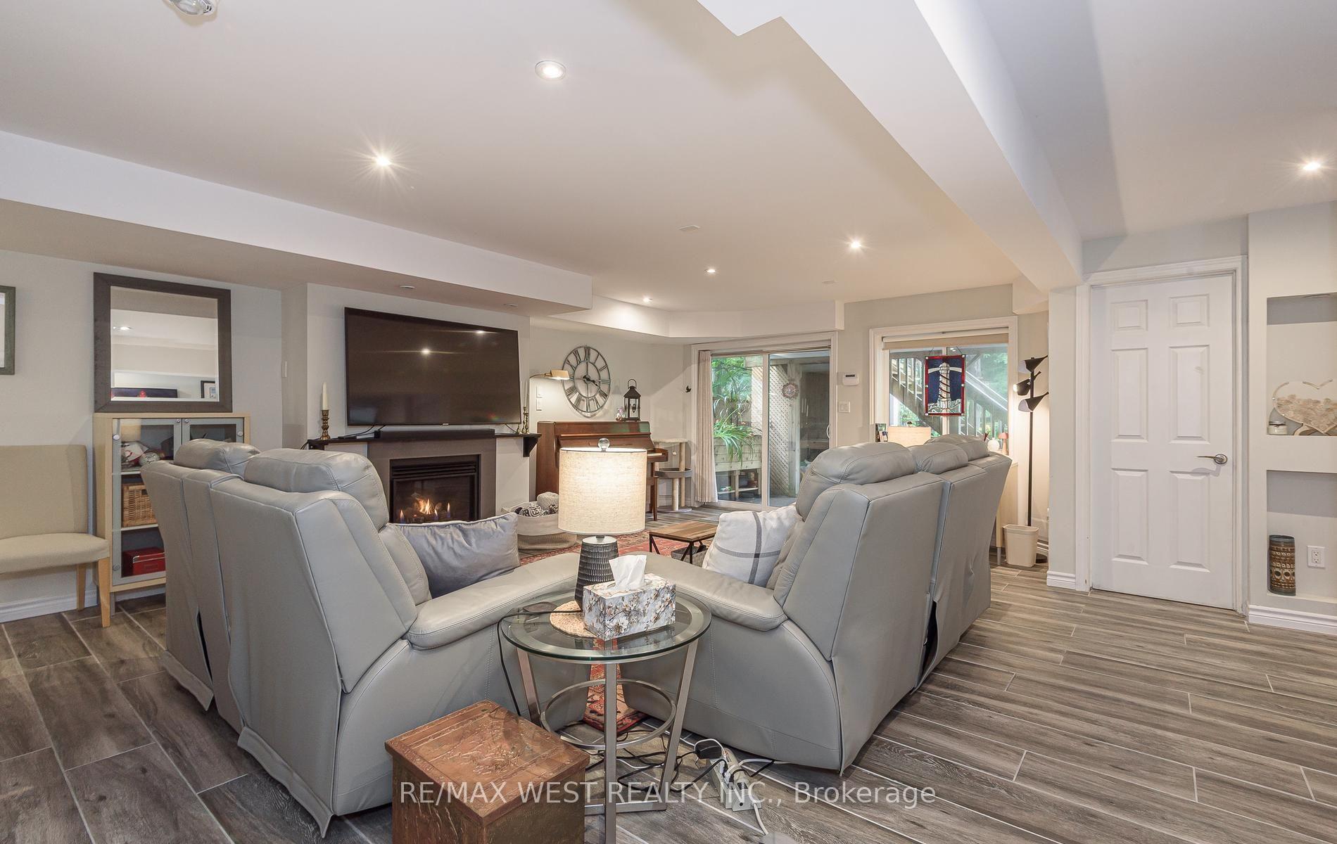 Photo 34 of 128 Sammon Drive, Guelph/Eramosa, Rockwood — HOMEH
