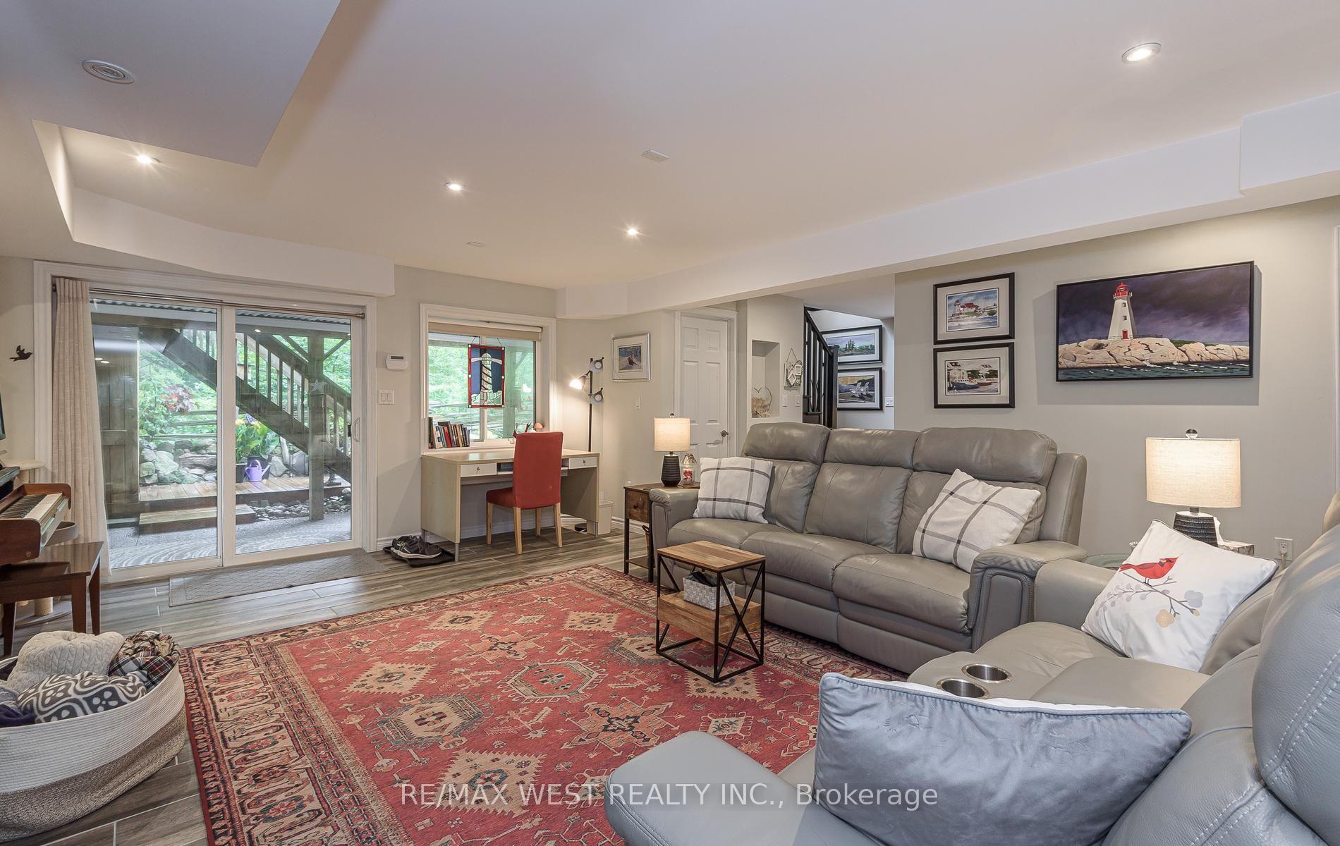 Photo 35 of 128 Sammon Drive, Guelph/Eramosa, Rockwood — HOMEH