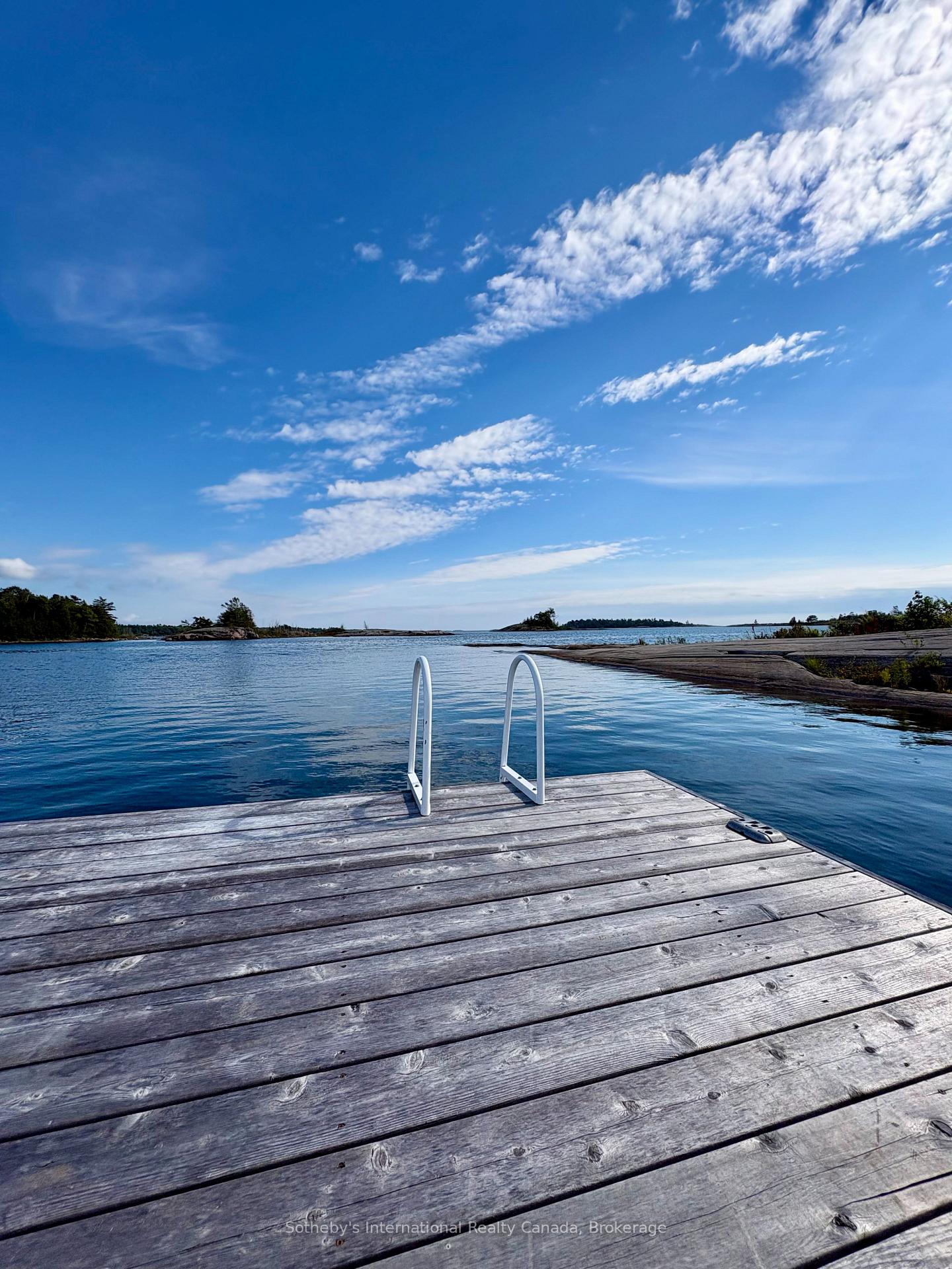Photo 5 of 1 Island 352C, Carling — HOMEH