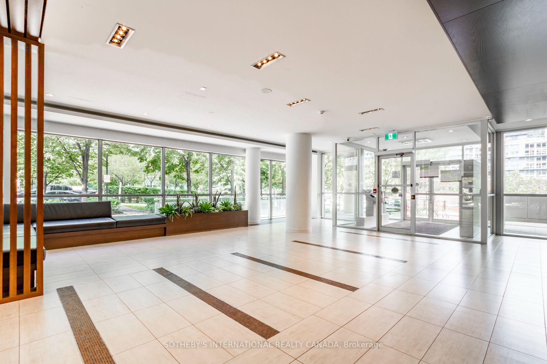 Photo 9 of Unit 2402, 80 Western Battery Road, Toronto, Niagara — HOMEH