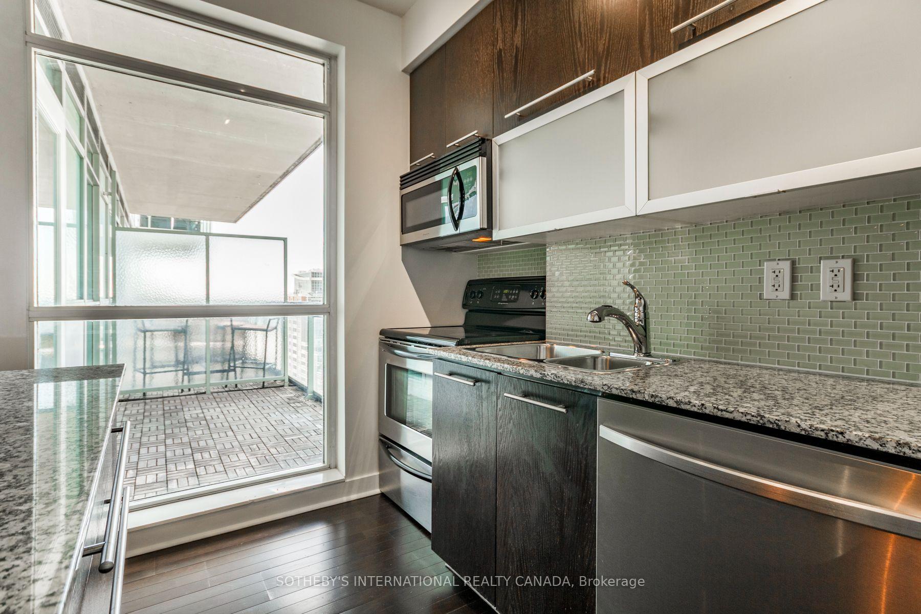 Photo 18 of Unit 2402, 80 Western Battery Road, Toronto, Niagara — HOMEH