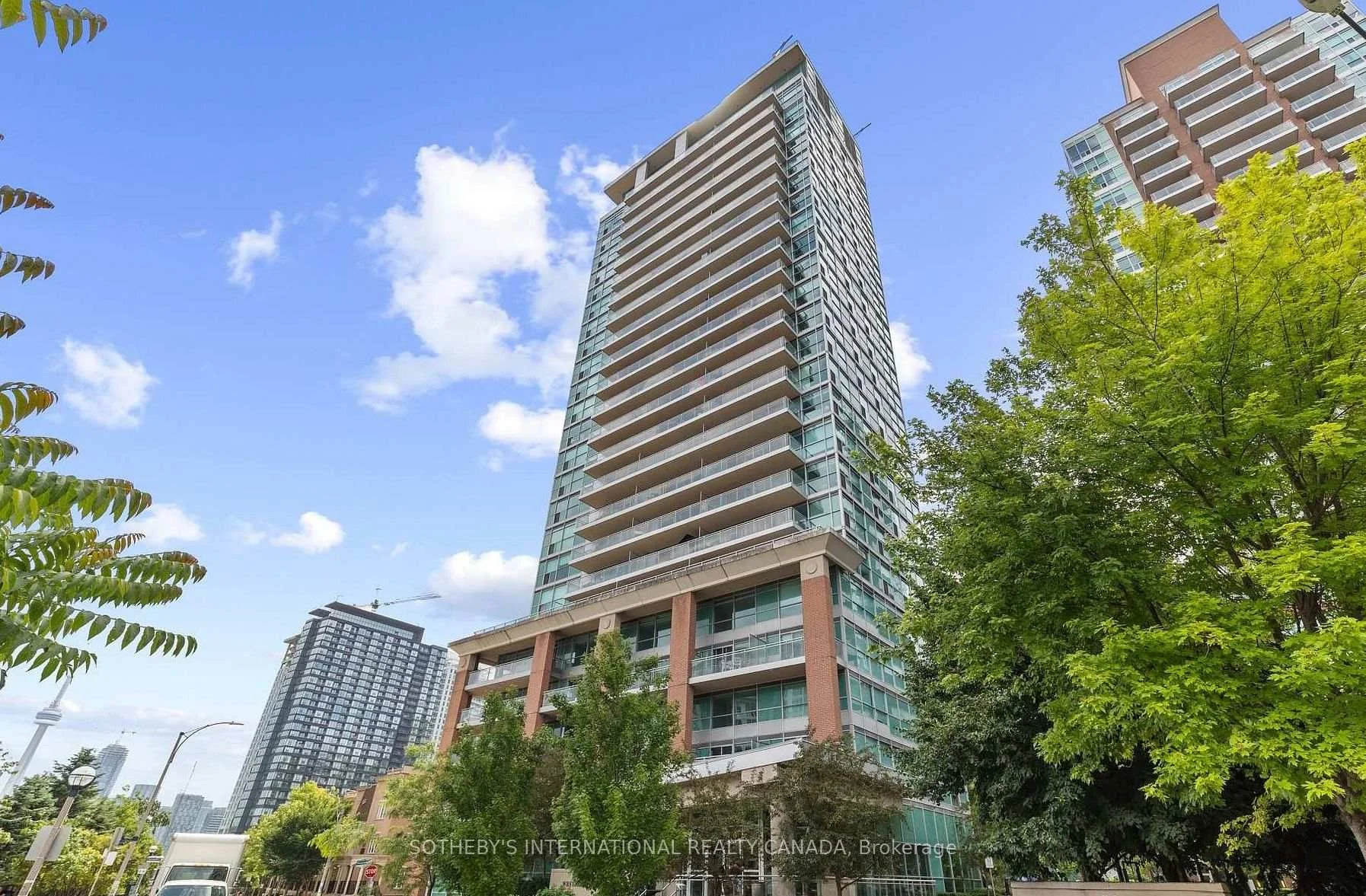 Photo 7 of Unit 2402, 80 Western Battery Road, Toronto, Niagara — HOMEH