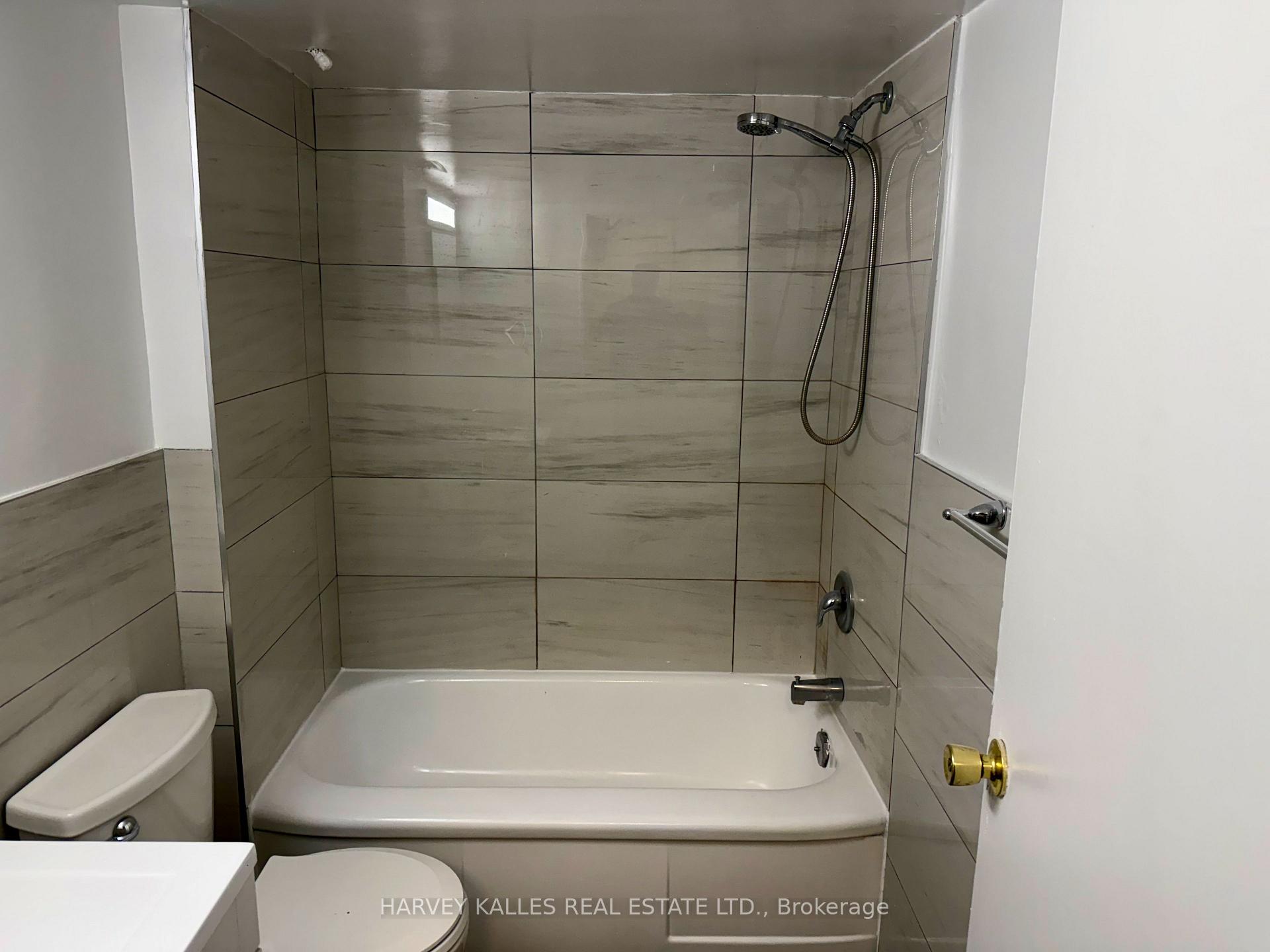 Photo 4 of Unit B1, 1582 Bathurst Street, Toronto, Humewood-Cedarvale — HOMEH
