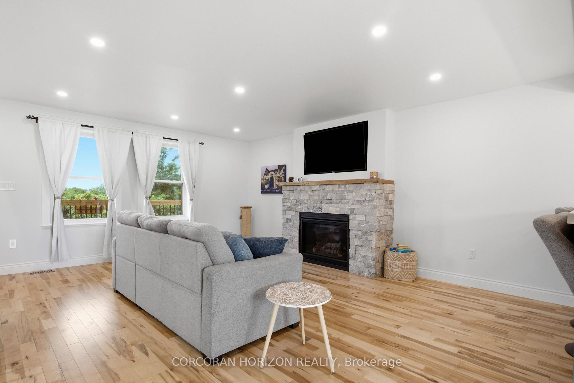 Photo 15 of 1238 Snyder's Road E, Wilmot, Baden — HOMEH