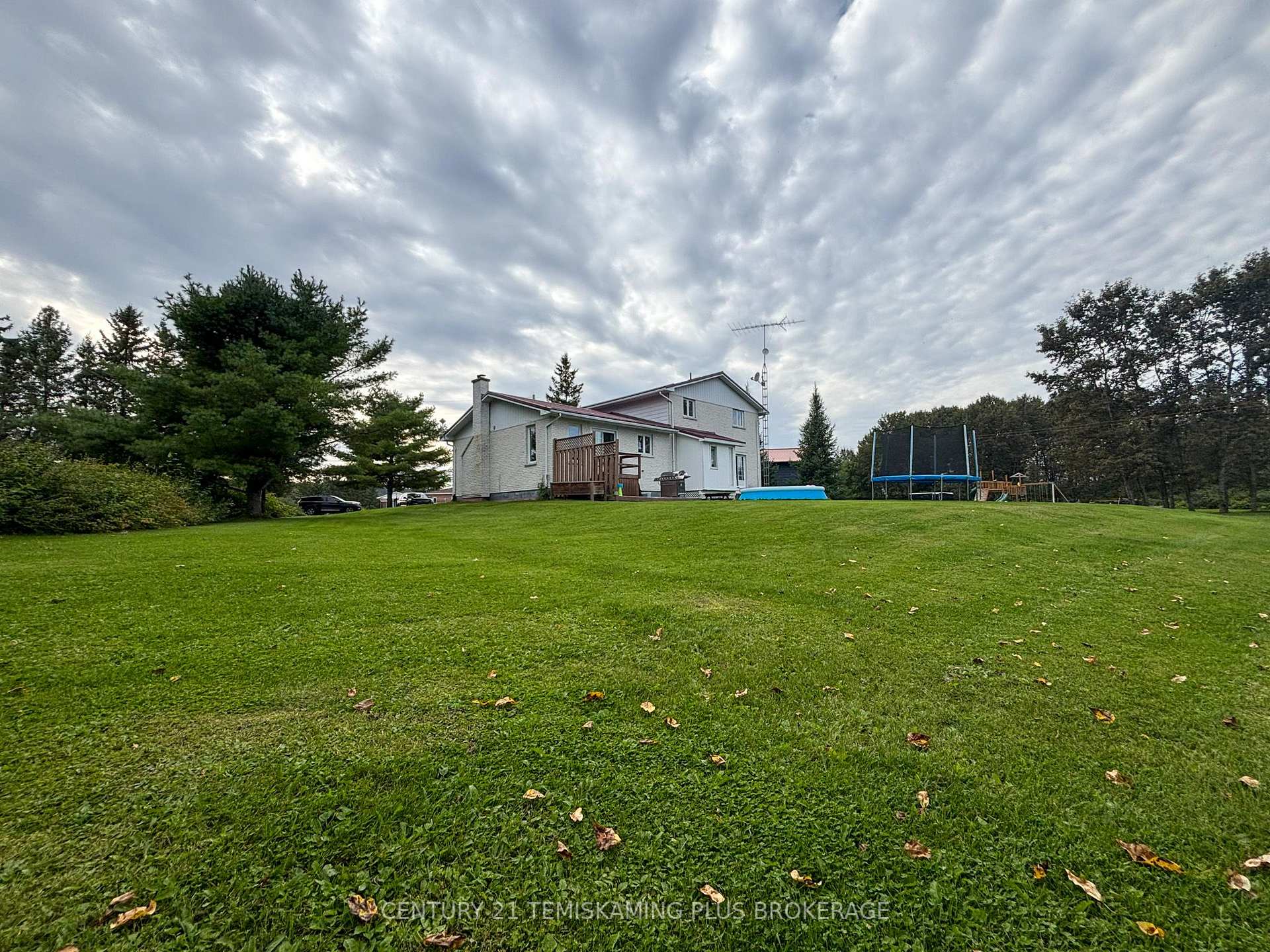 Photo 8 of 4 Michael Street, Englehart — HOMEH