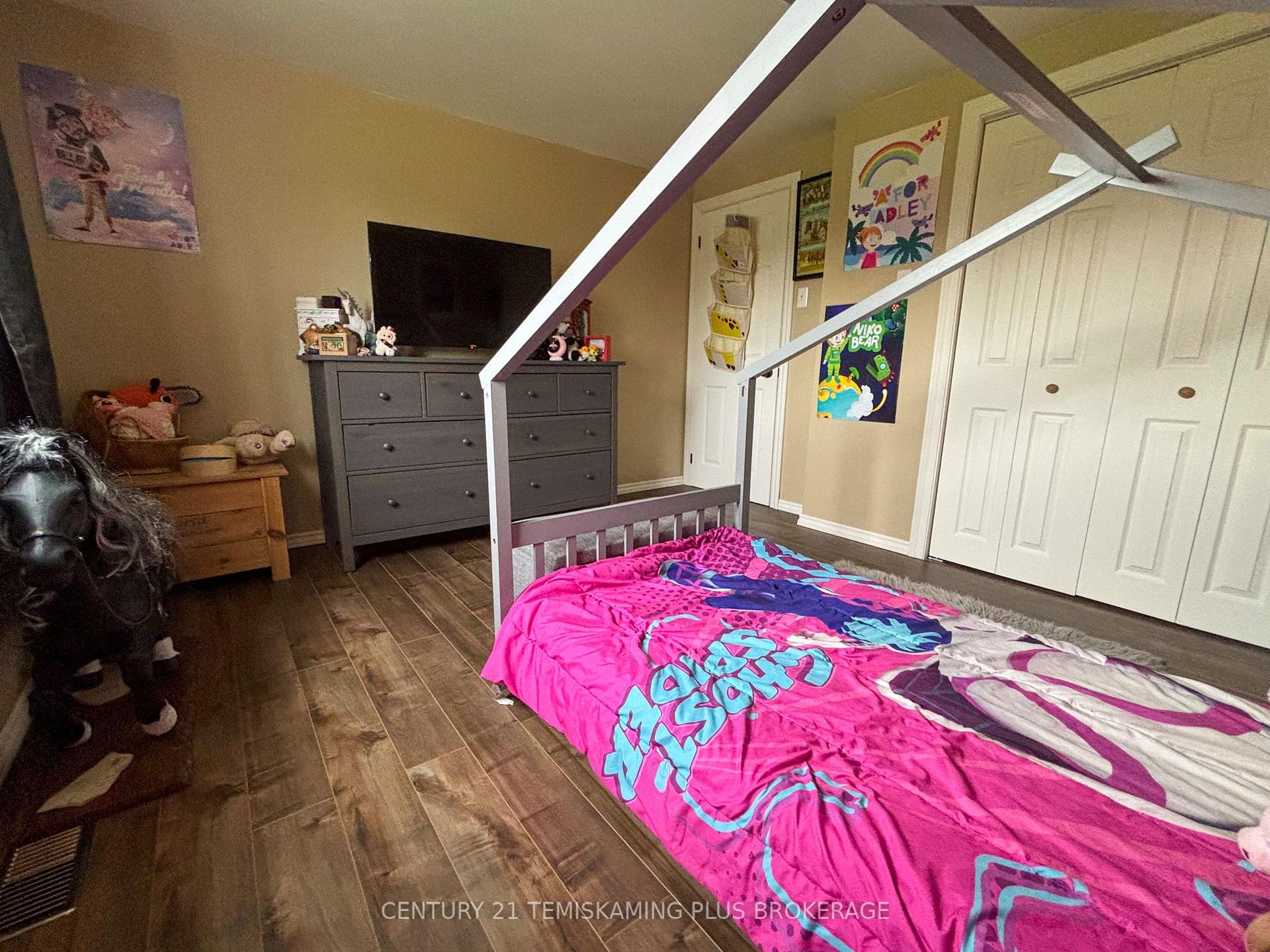 Photo 31 of 4 Michael Street, Englehart — HOMEH