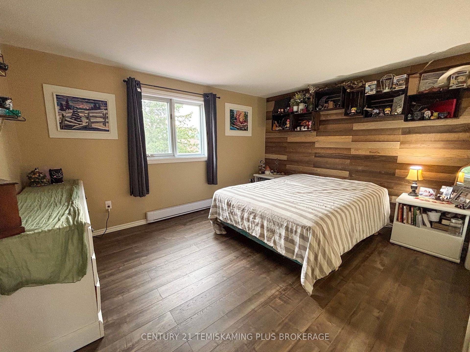 Photo 33 of 4 Michael Street, Englehart — HOMEH