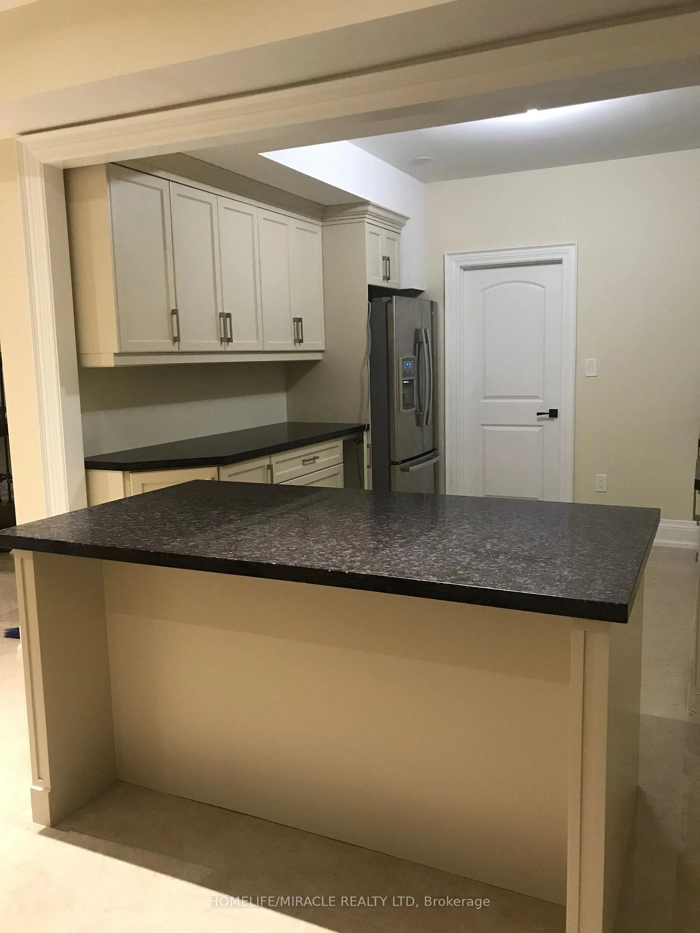 Photo 5 of 35 Drake Crescent, Scarborough, Cliffcrest — HOMEH