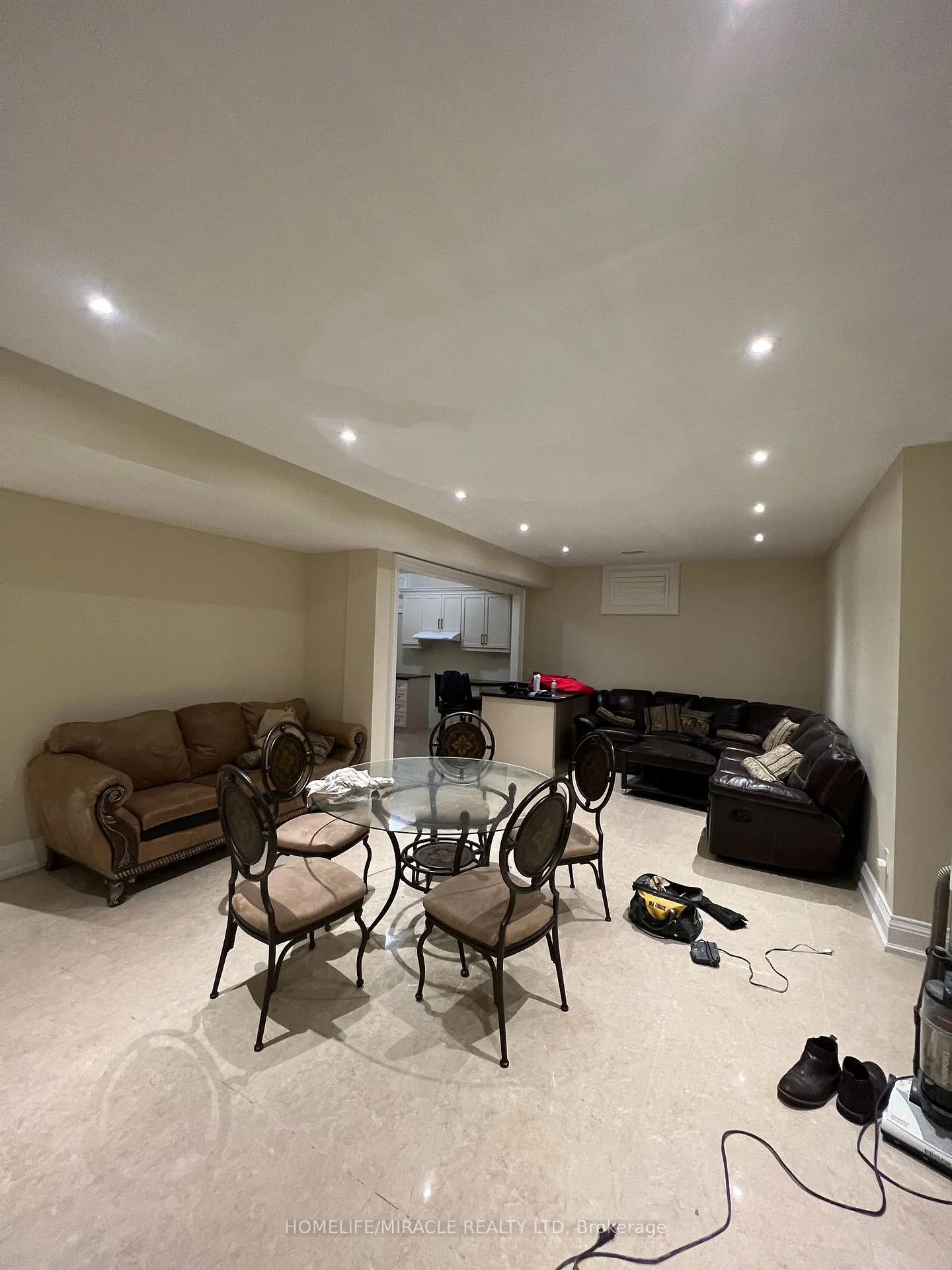 Photo 11 of 35 Drake Crescent, Scarborough, Cliffcrest — HOMEH