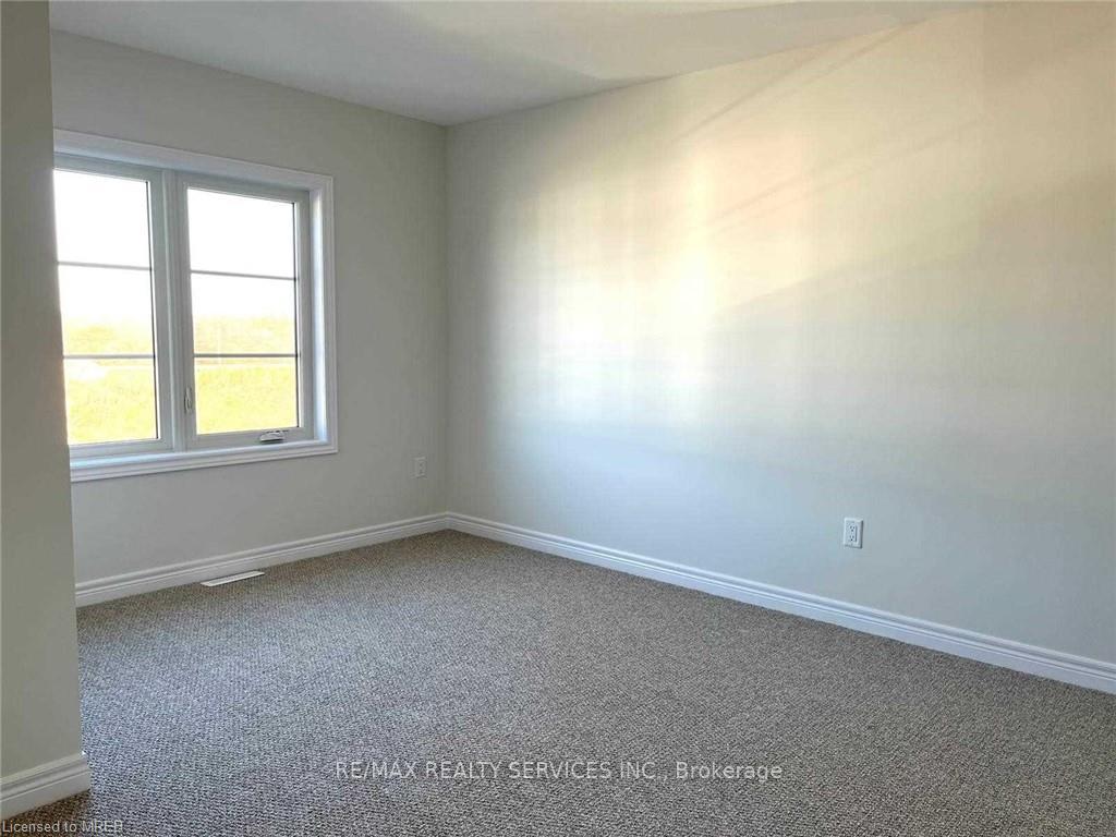 Photo 14 of 132 Doan Drive, Middlesex Centre, Kilworth — HOMEH