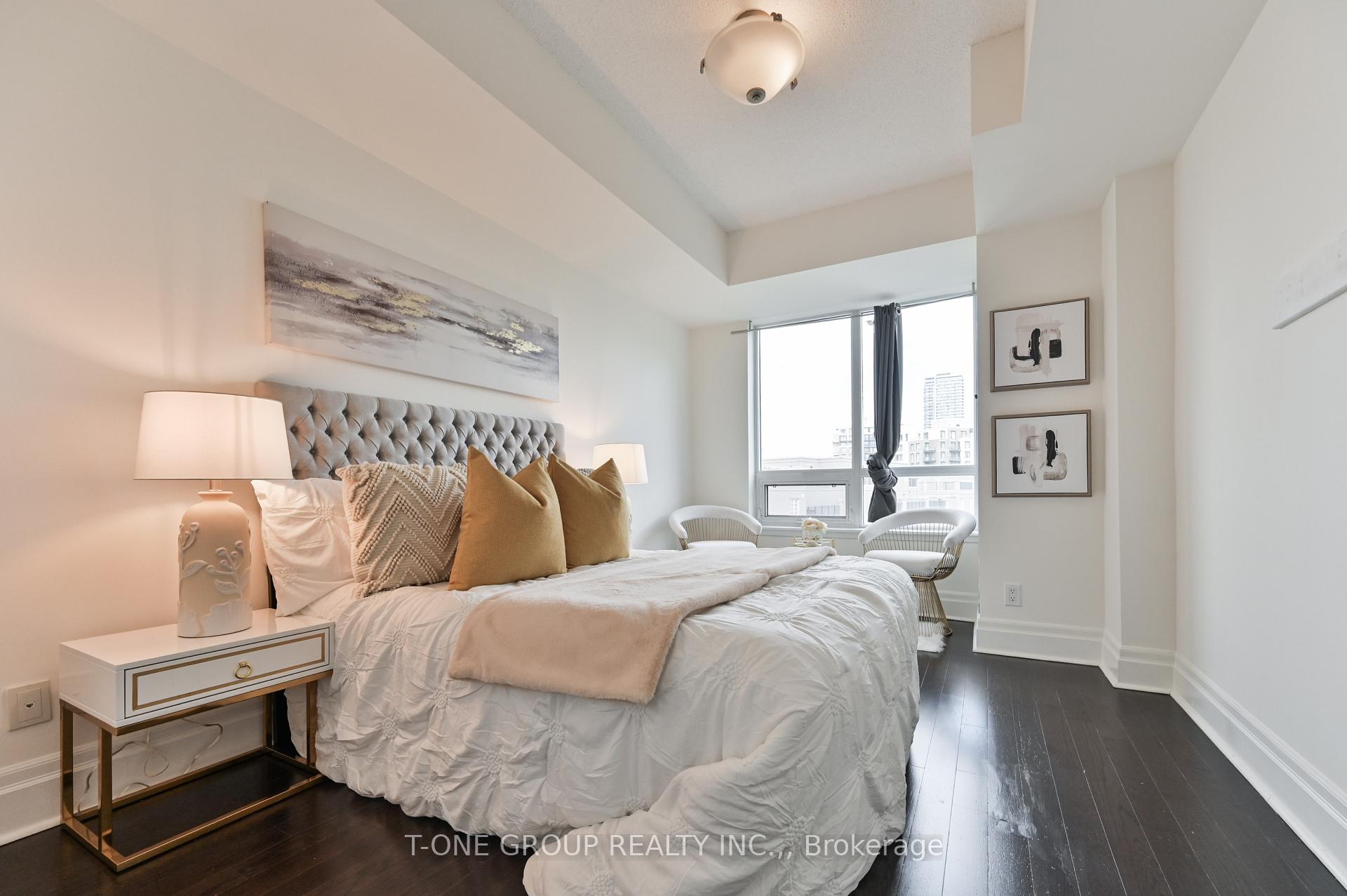 Photo 11 of Unit 404, 57 Upper Duke Crescent, Markham, Unionville — HOMEH