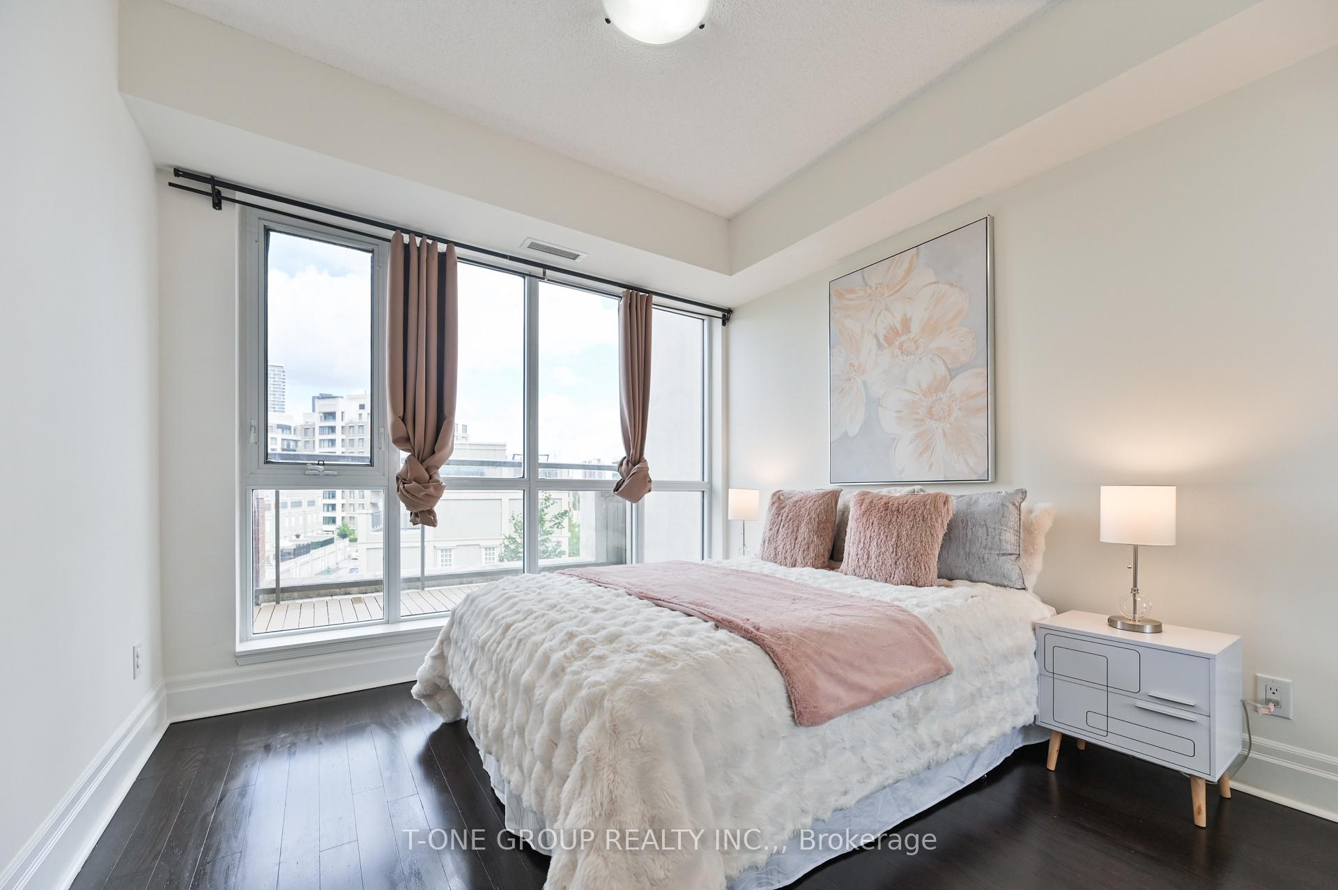 Photo 15 of Unit 404, 57 Upper Duke Crescent, Markham, Unionville — HOMEH