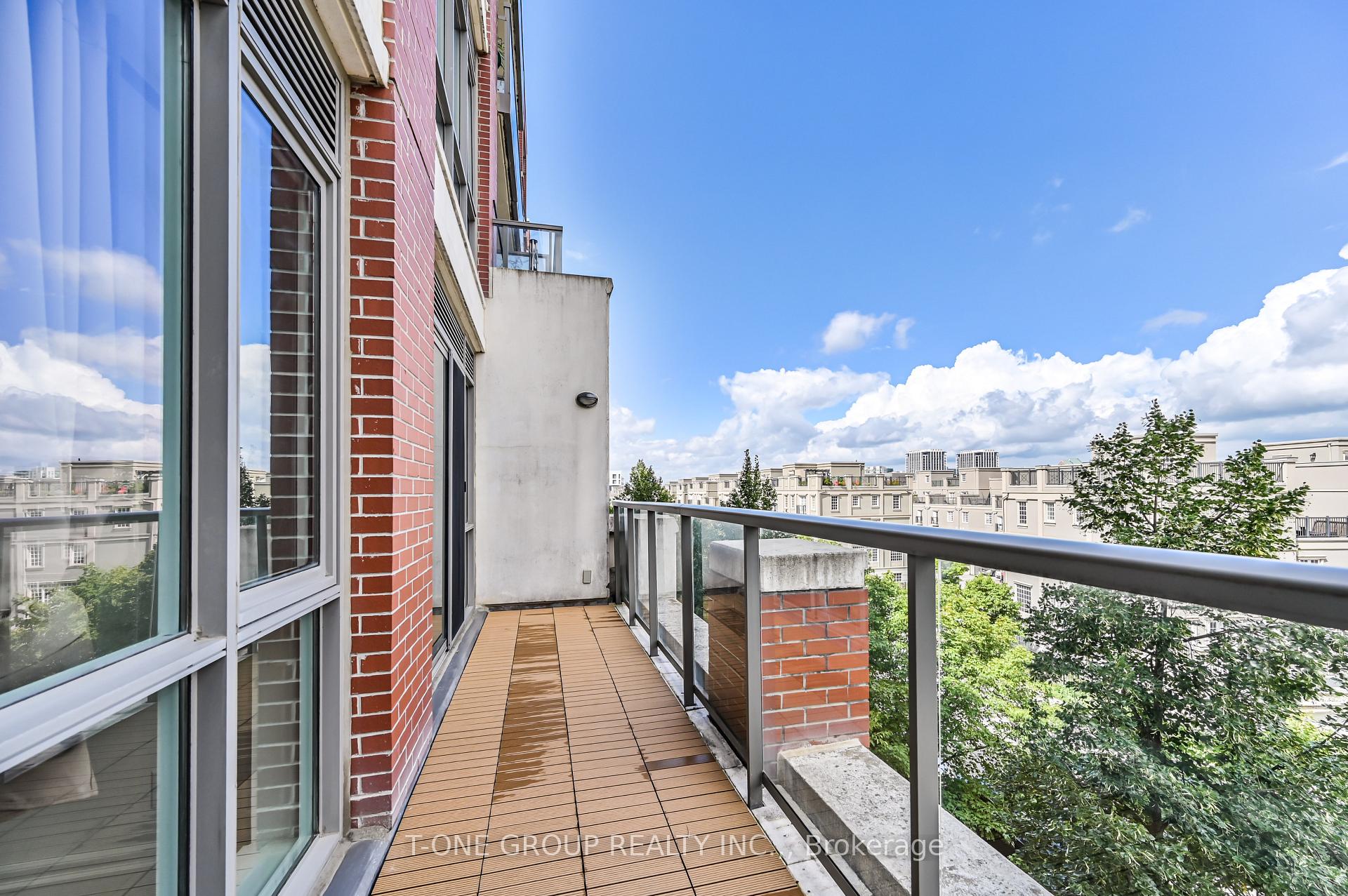 Photo 19 of Unit 404, 57 Upper Duke Crescent, Markham, Unionville — HOMEH