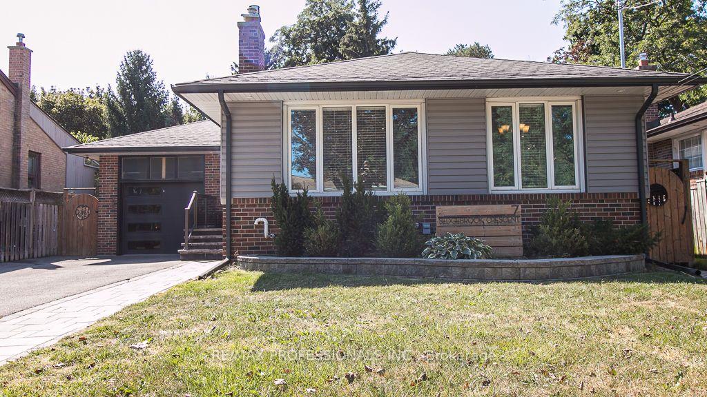 Photo 3 of Unit MAIN, 7 Sedgebrook Crescent, Etobicoke, Eringate-Centennial-West Deane — HOMEH