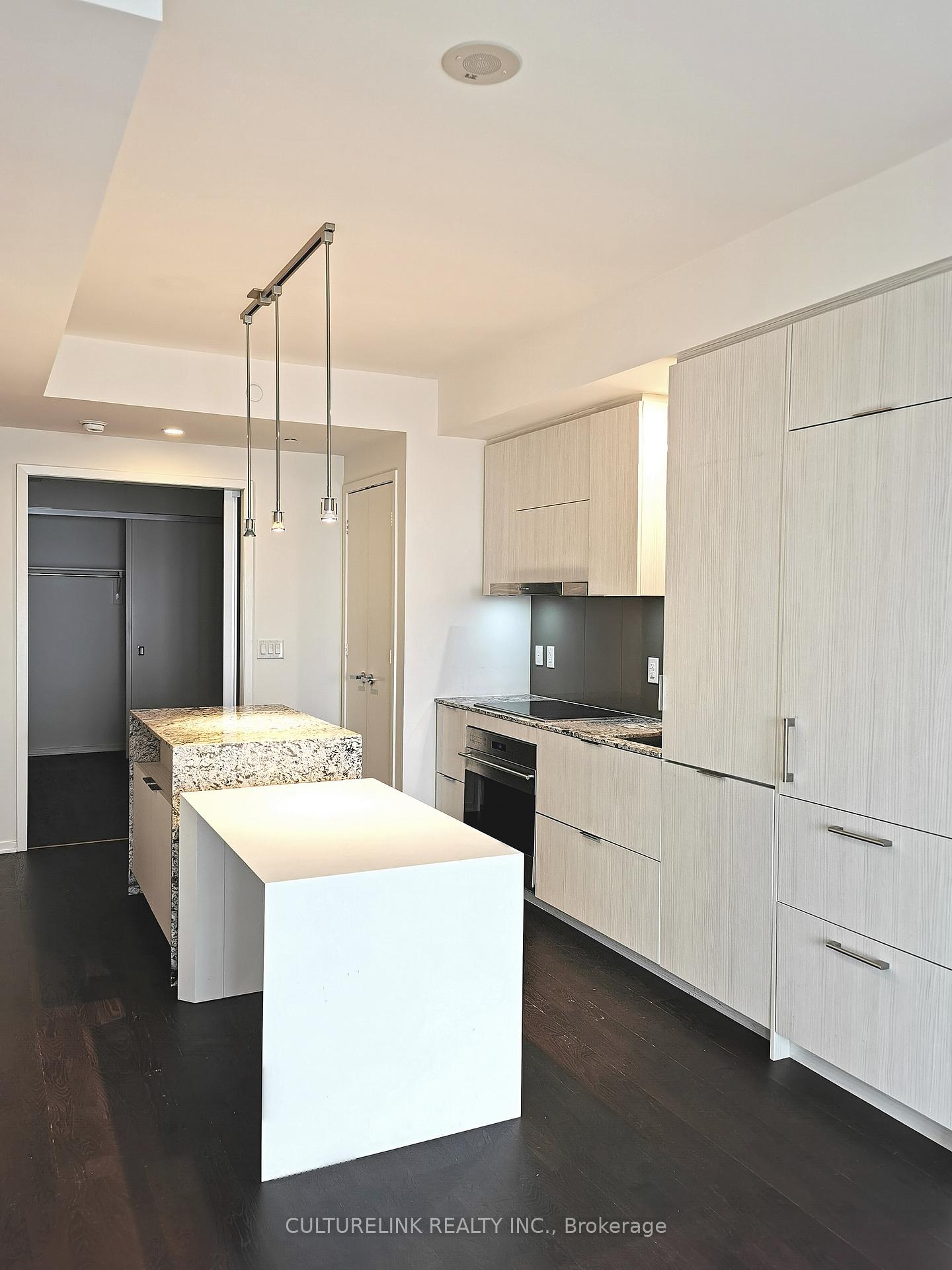 Photo 1 of Unit 5508, 1 Bloor Street E, Toronto, Church-Yonge Corridor — HOMEH