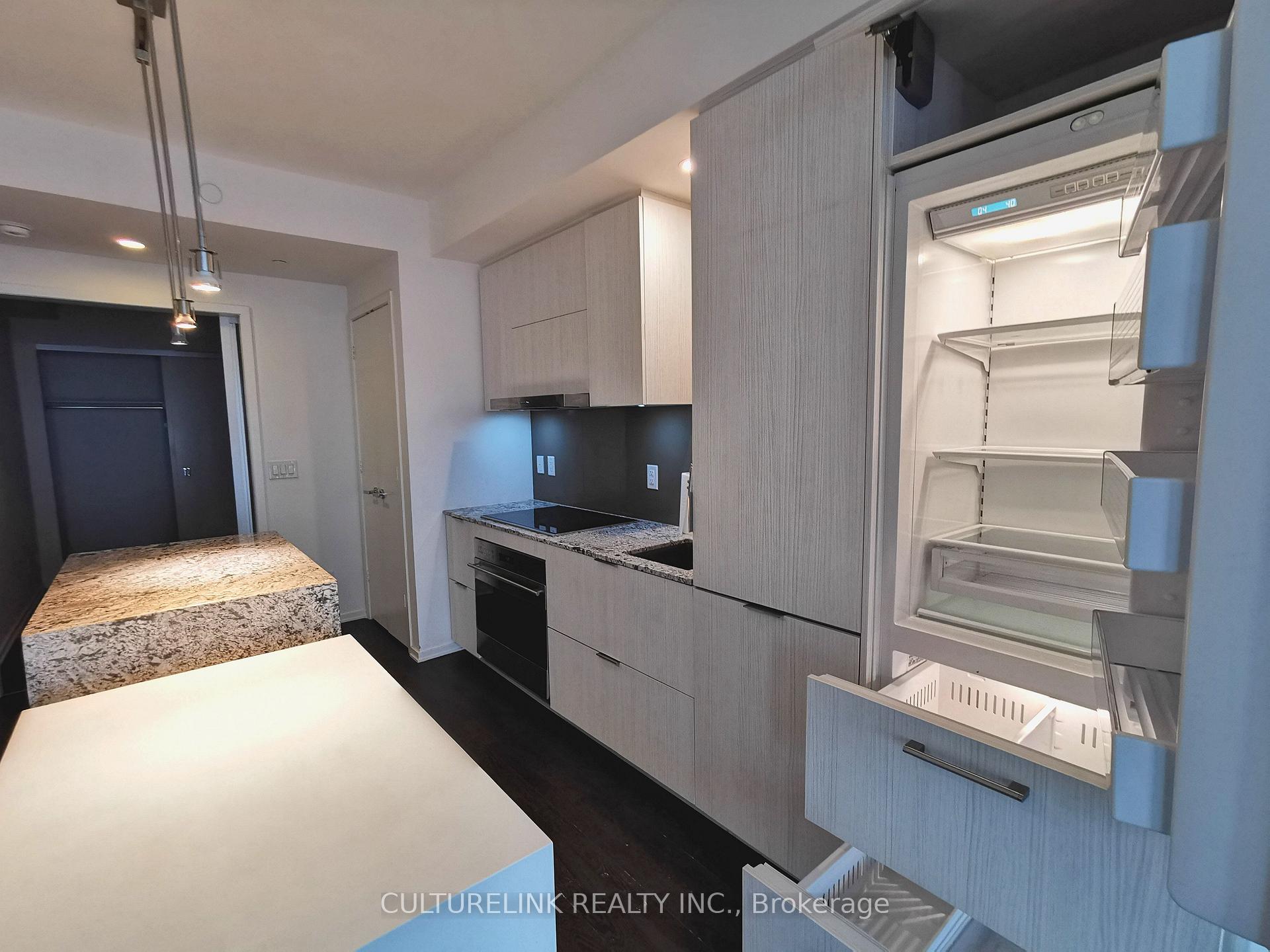 Photo 2 of Unit 5508, 1 Bloor Street E, Toronto, Church-Yonge Corridor — HOMEH