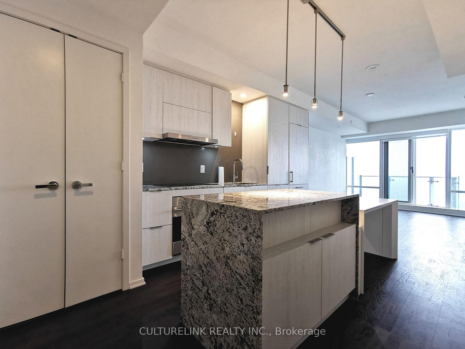 Photo 3 of Unit 5508, 1 Bloor Street E, Toronto, Church-Yonge Corridor — HOMEH