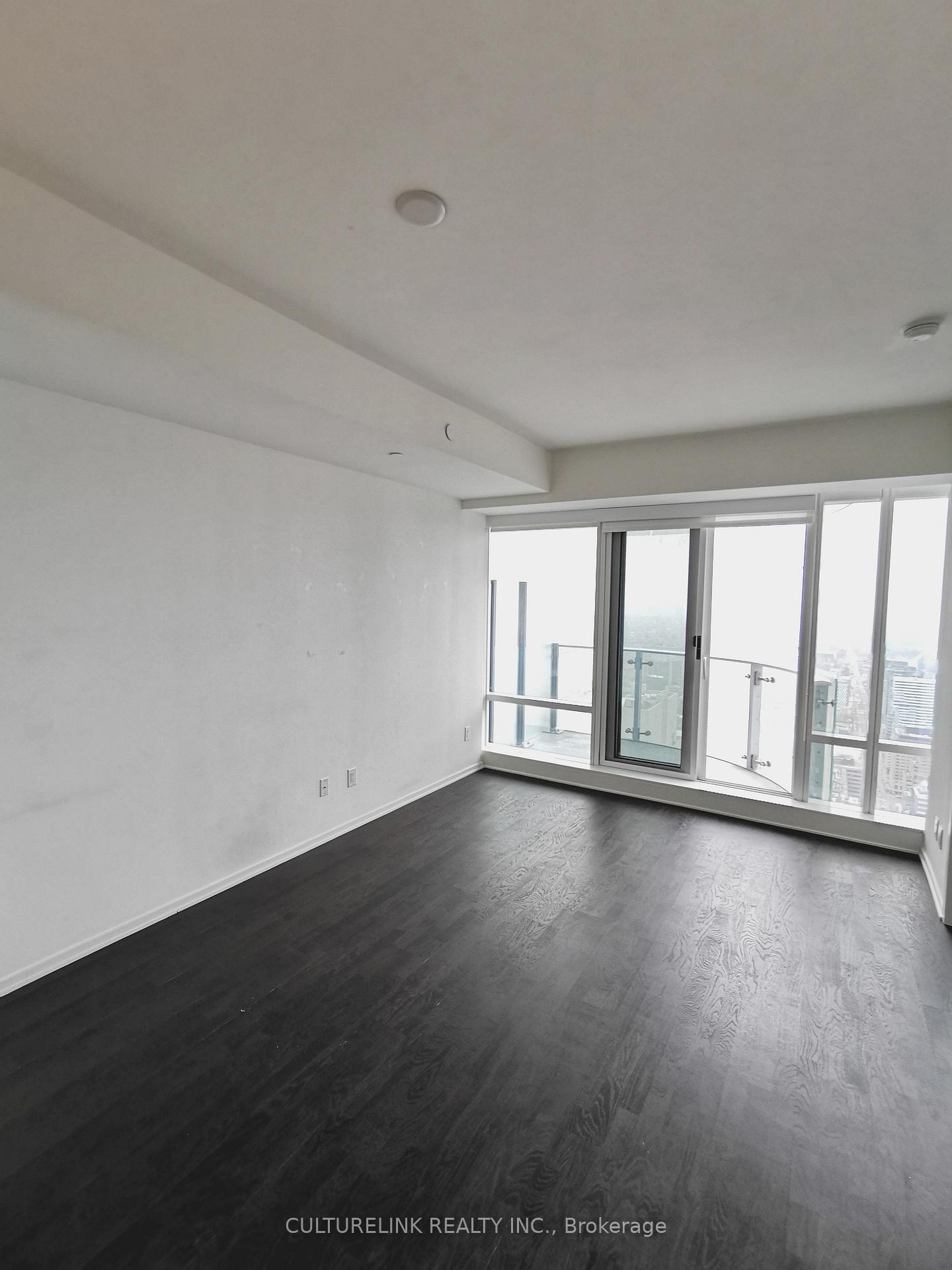 Photo 6 of Unit 5508, 1 Bloor Street E, Toronto, Church-Yonge Corridor — HOMEH