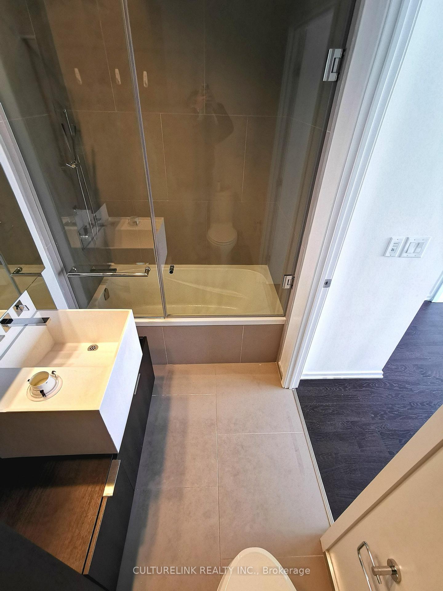 Photo 8 of Unit 5508, 1 Bloor Street E, Toronto, Church-Yonge Corridor — HOMEH