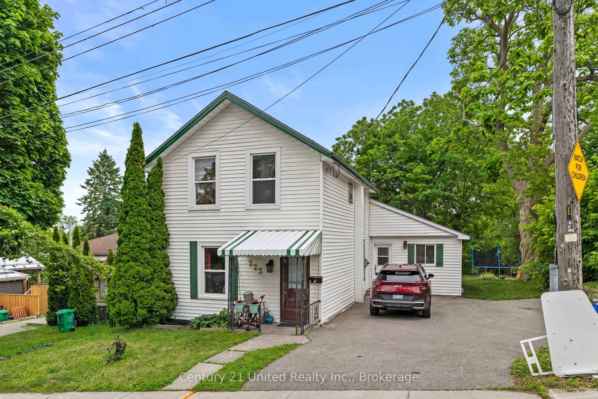Photo of 223 Antrim Street