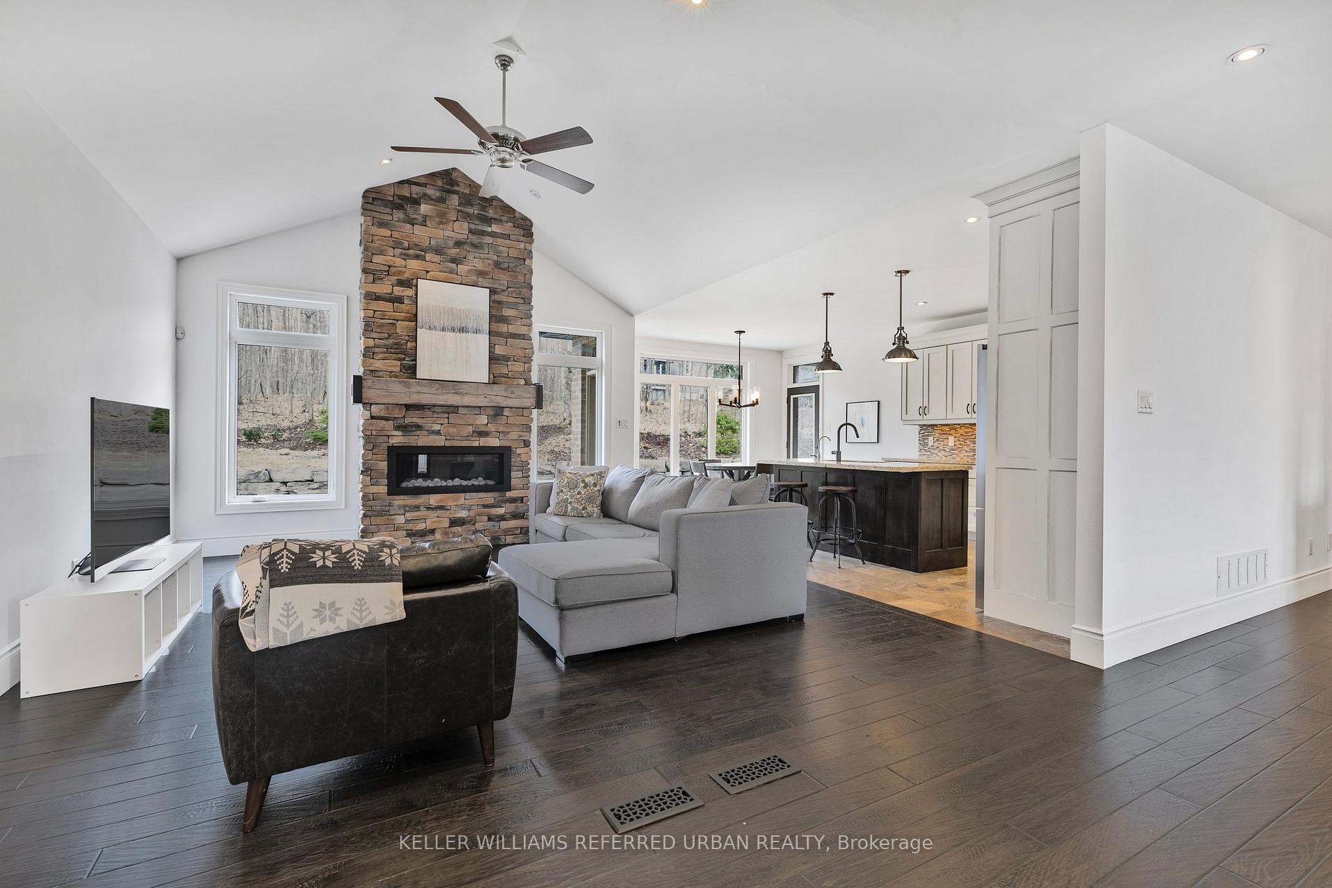 Photo 4 of 25 Heron Boulevard, Springwater, Snow Valley — HOMEH