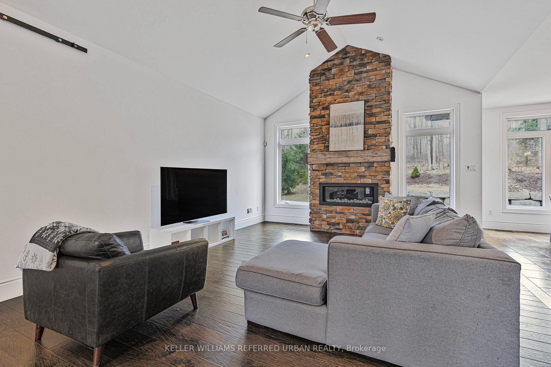 Photo 6 of 25 Heron Boulevard, Springwater, Snow Valley — HOMEH