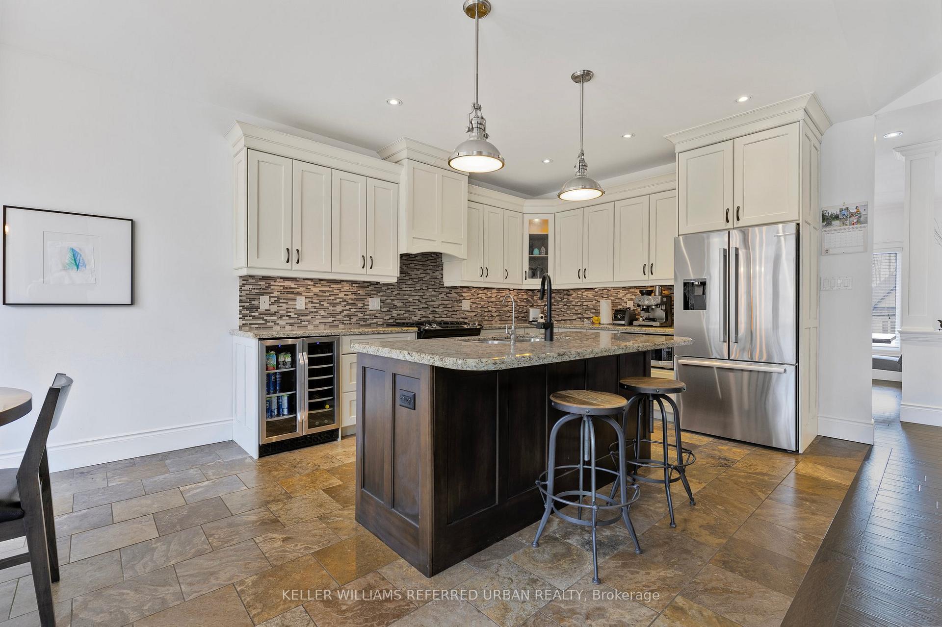 Photo 9 of 25 Heron Boulevard, Springwater, Snow Valley — HOMEH