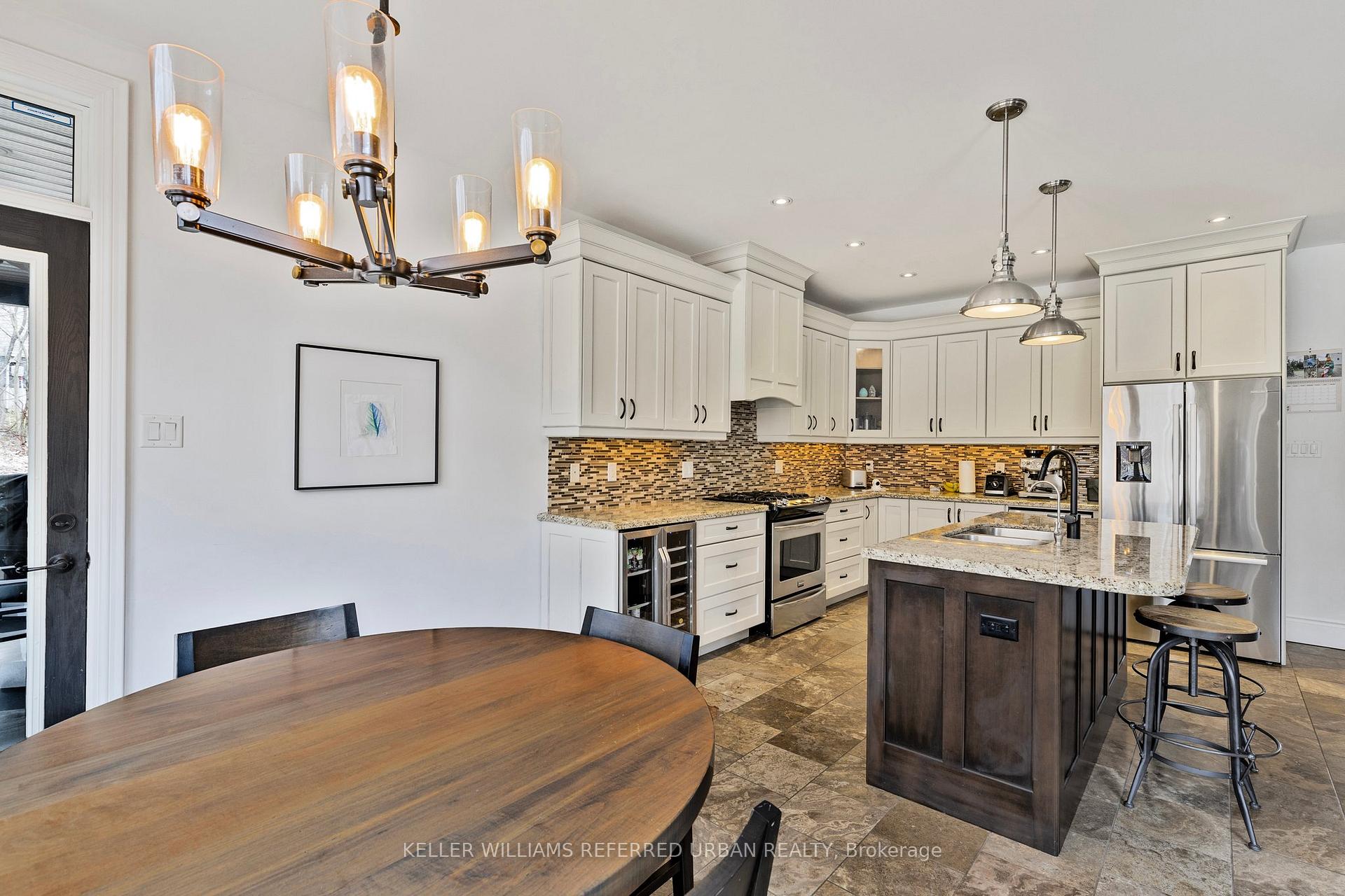 Photo 16 of 25 Heron Boulevard, Springwater, Snow Valley — HOMEH