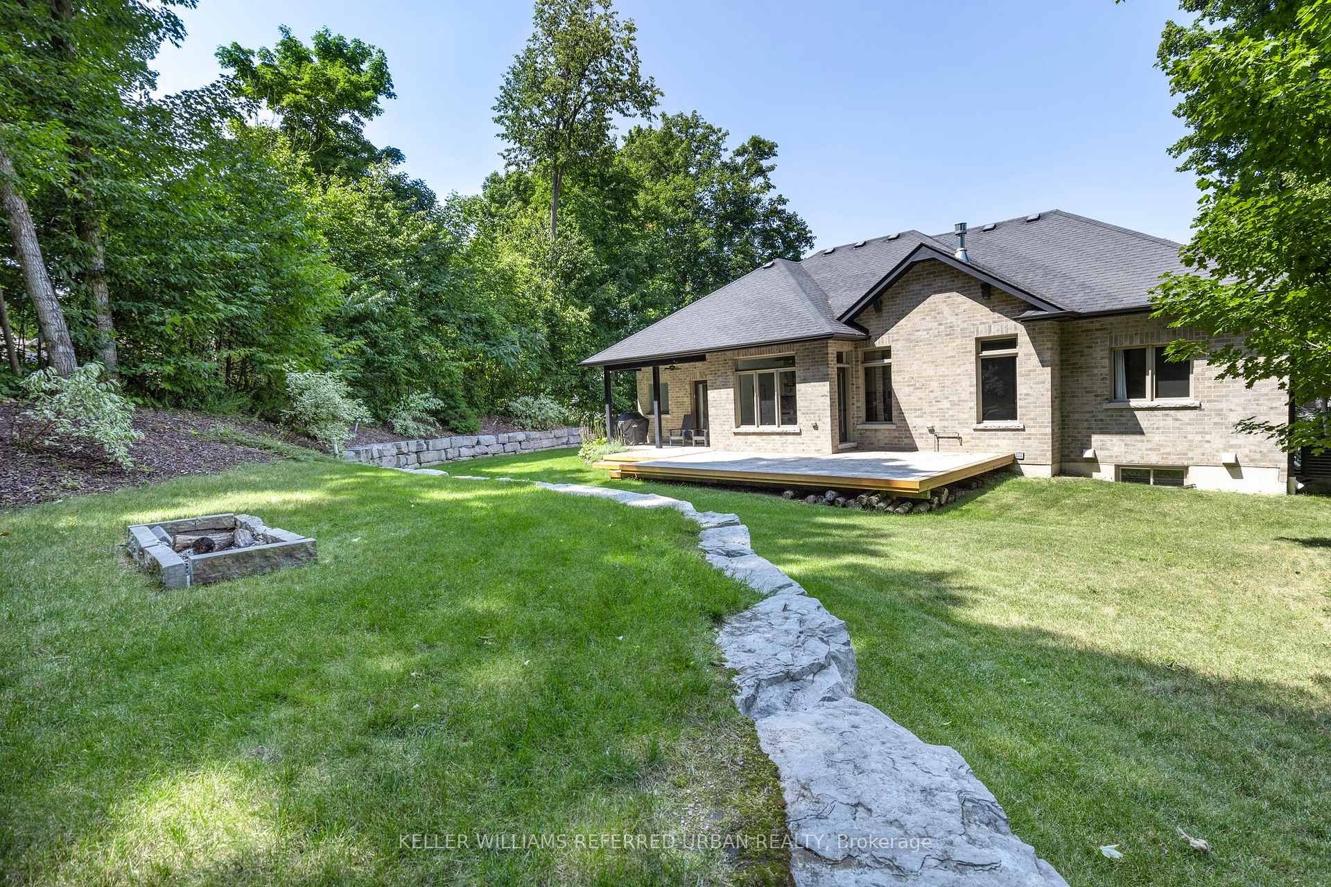 Photo 46 of 25 Heron Boulevard, Springwater, Snow Valley — HOMEH