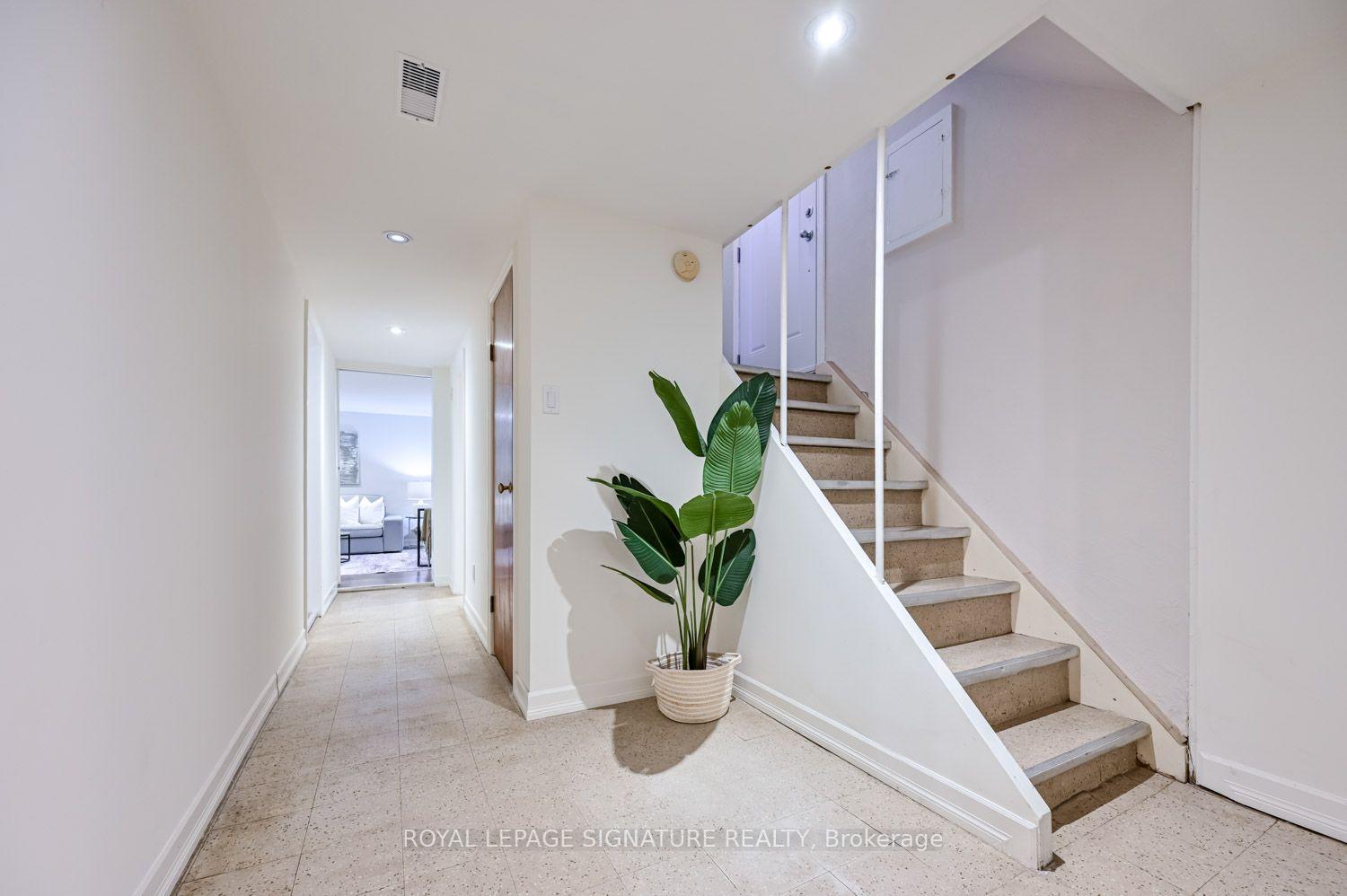Photo 14 of 40 Shandara Crescent, Scarborough, Wexford-Maryvale — HOMEH