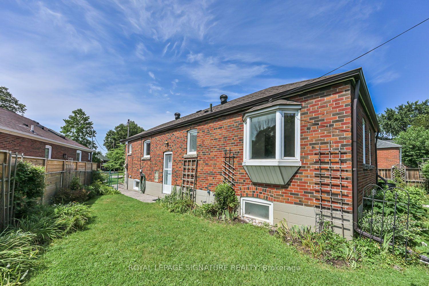 Photo 24 of 40 Shandara Crescent, Scarborough, Wexford-Maryvale — HOMEH