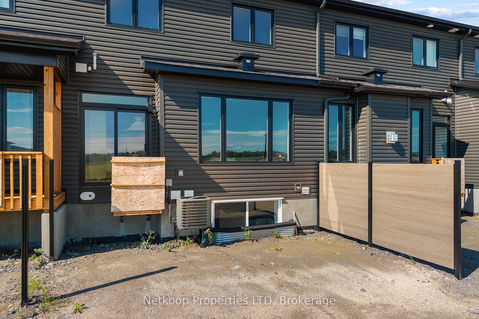 Photo 33 of 1152 Cope Drive, Ottawa, Stittsville (South) — HOMEH