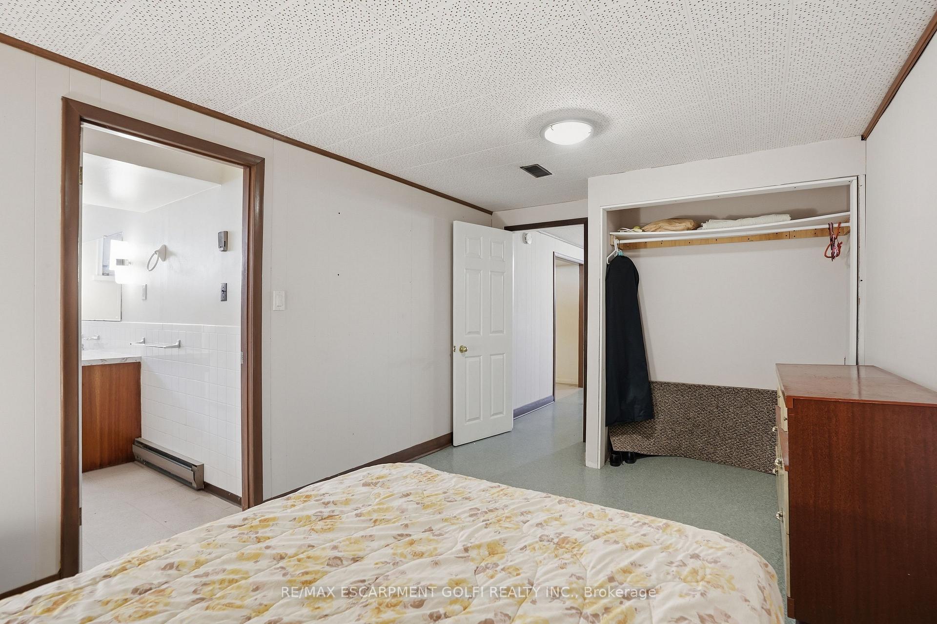Photo 21 of 18 Pleasant Avenue, Hamilton, Stoney Creek — HOMEH