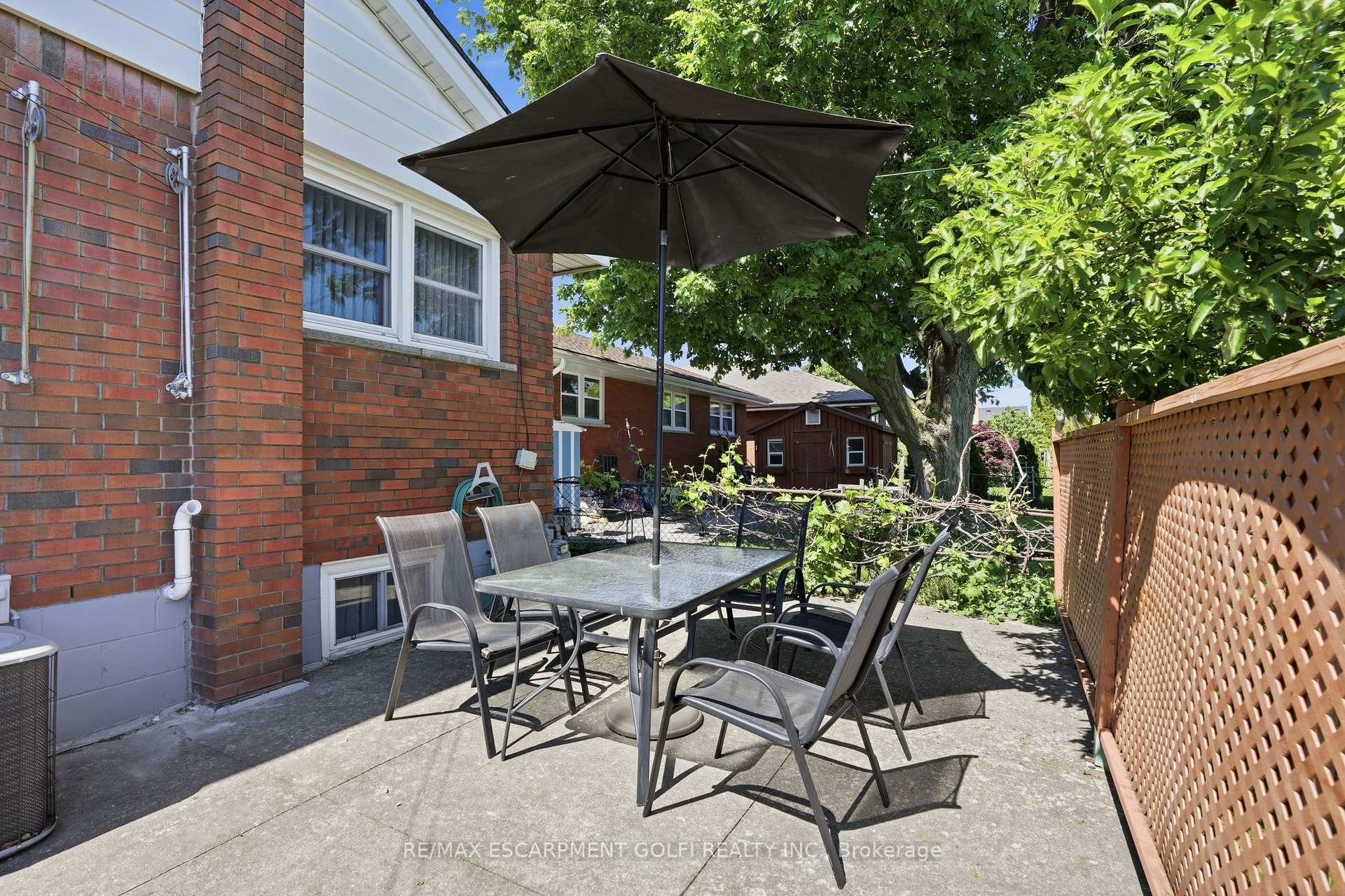 Photo 26 of 18 Pleasant Avenue, Hamilton, Stoney Creek — HOMEH