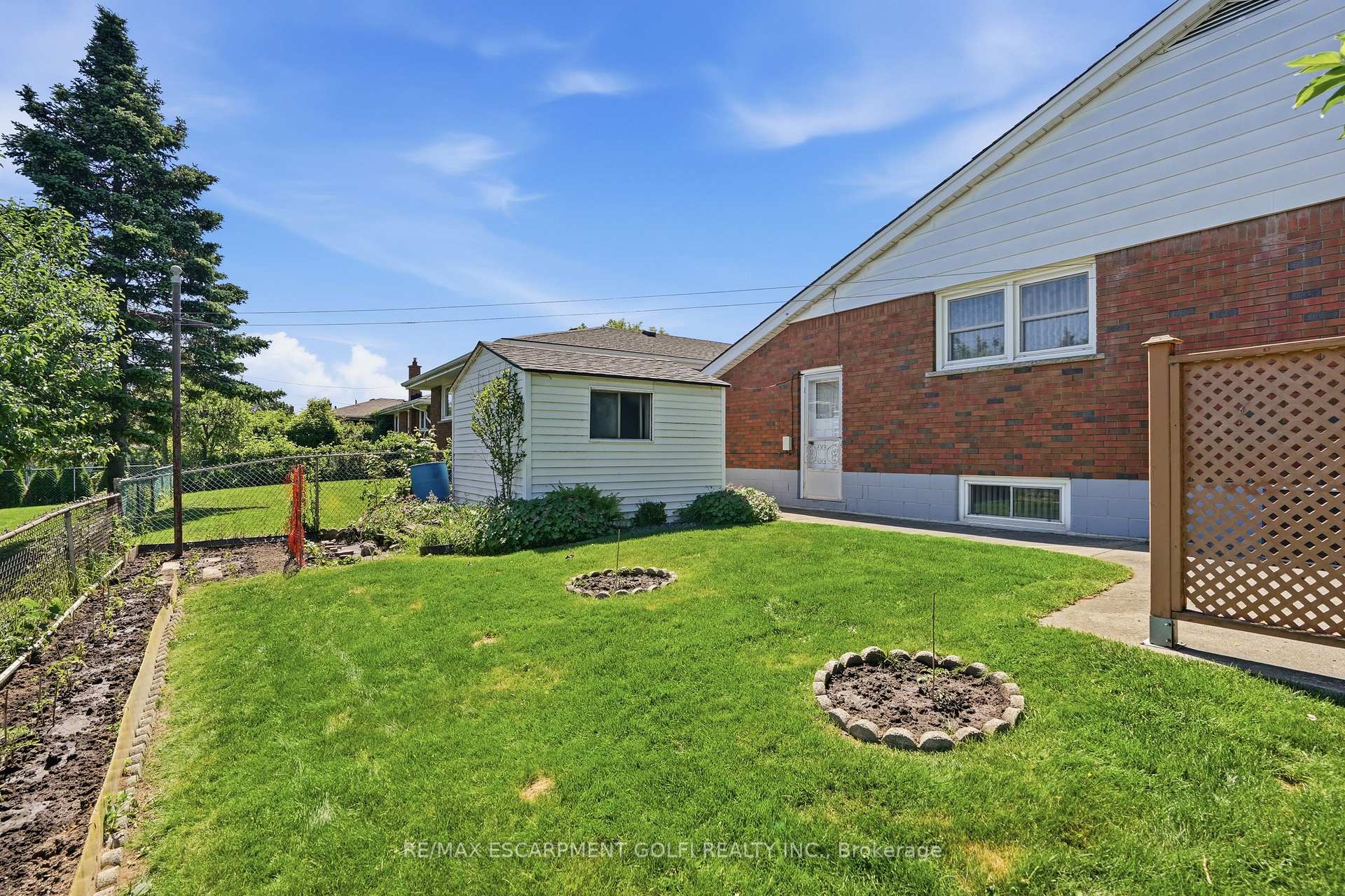 Photo 30 of 18 Pleasant Avenue, Hamilton, Stoney Creek — HOMEH