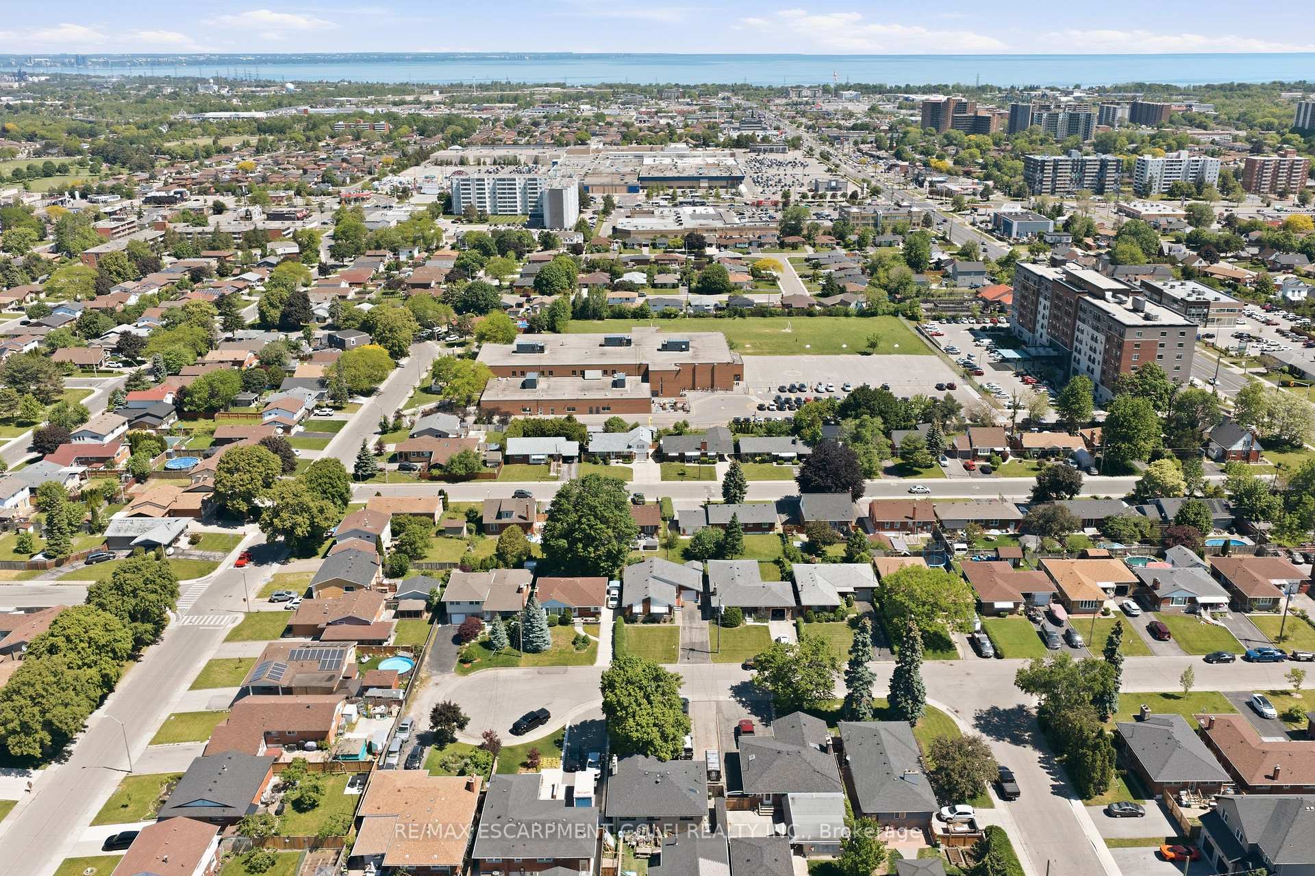 Photo 31 of 18 Pleasant Avenue, Hamilton, Stoney Creek — HOMEH