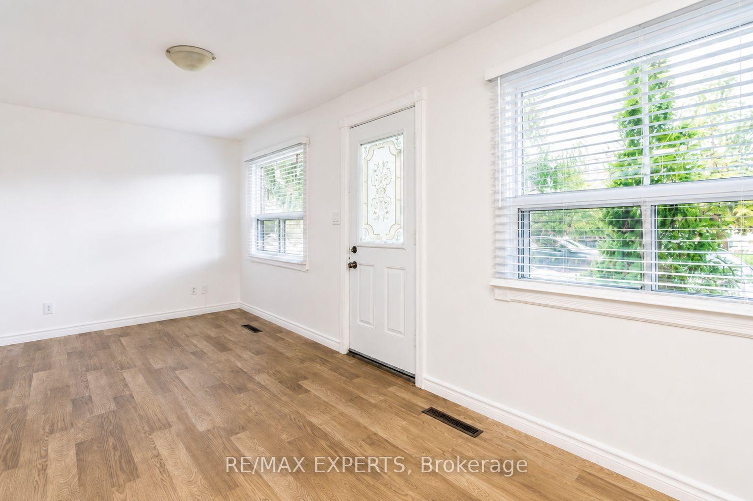 Photo 2 of 142 Riveredge Drive, Georgina, Keswick North — HOMEH