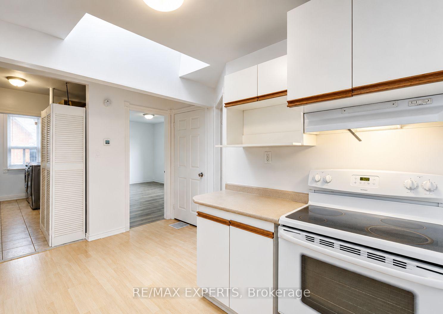 Photo 5 of 142 Riveredge Drive, Georgina, Keswick North — HOMEH