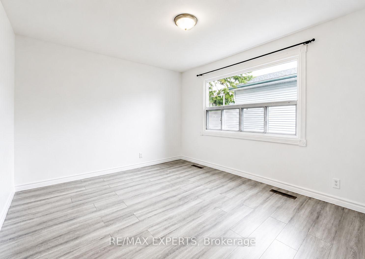 Photo 6 of 142 Riveredge Drive, Georgina, Keswick North — HOMEH